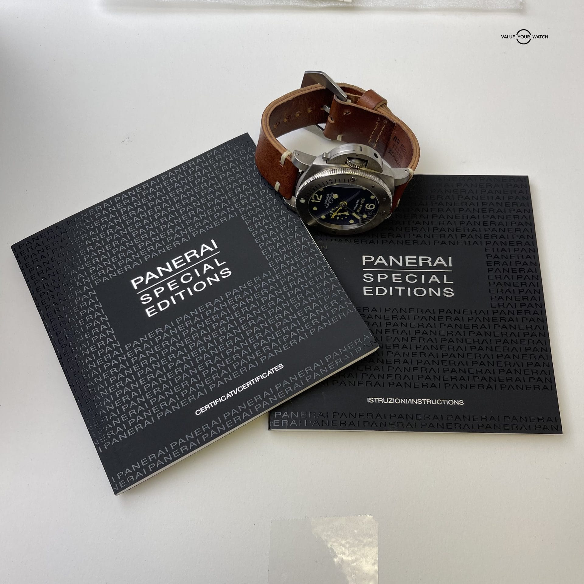 Panerai Luminor Submersible 1950 3 Days GMT Automatic Titanio 'Pole 2 Pole' PAM00719 - Image 15