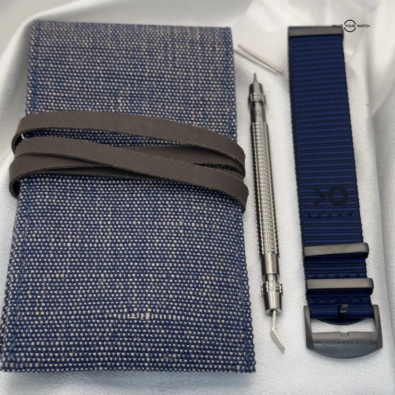 Breitling Endurance Pro X82310 44mm- Two Straps, Limited Edition - Complete Set - Image 12