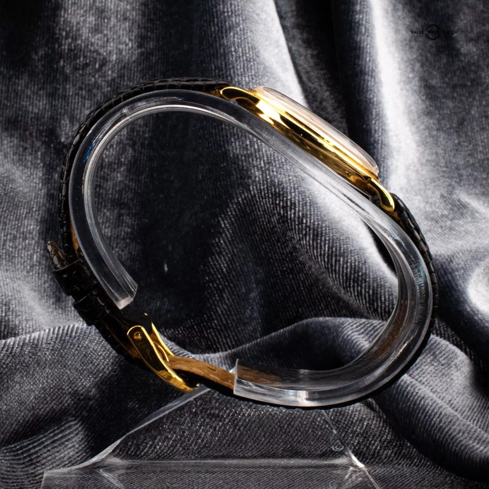 Patek Phillipe Calatrava co-signed Gubelin white dial in 18K gold, Ref. 3520J - Image 6