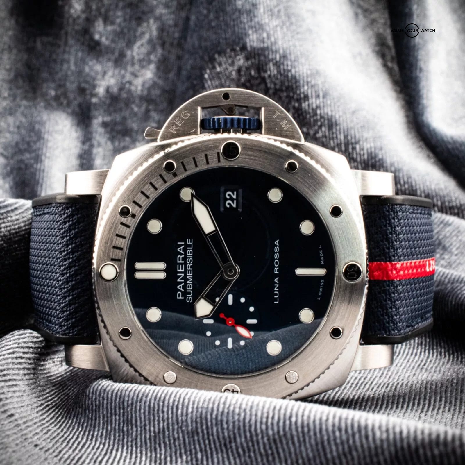 Panerai Submersible Luna Rossa Automatic Limited Edition Watch, PAM01391 - Image 9