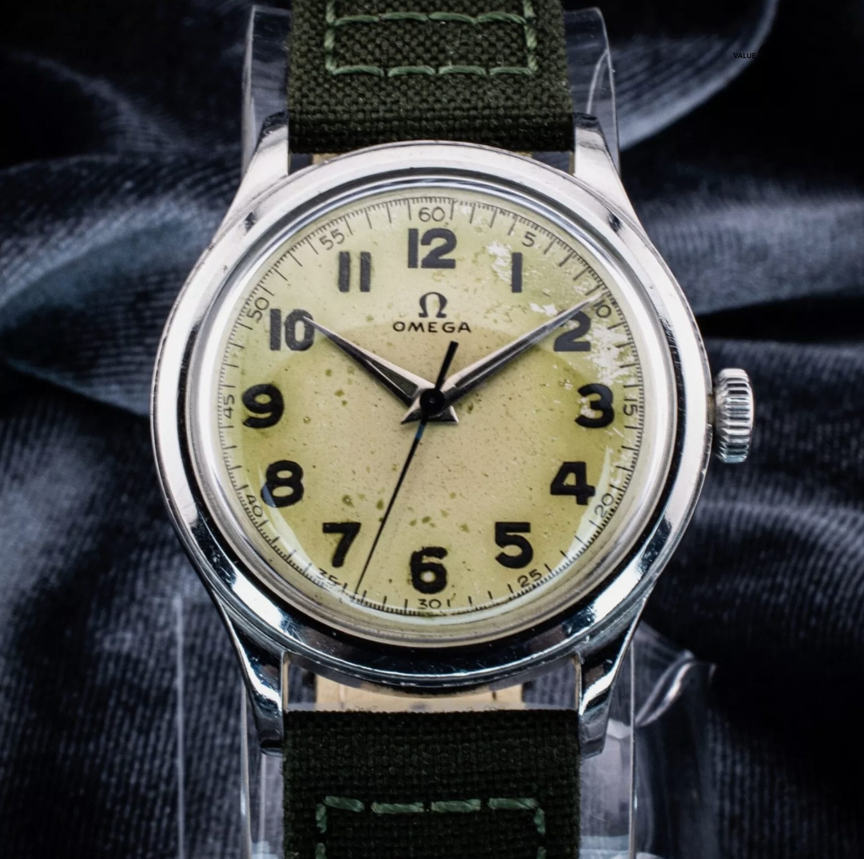 Serviced Omega 1944 Military Watch 2179 with Patina Dial and 30 T2