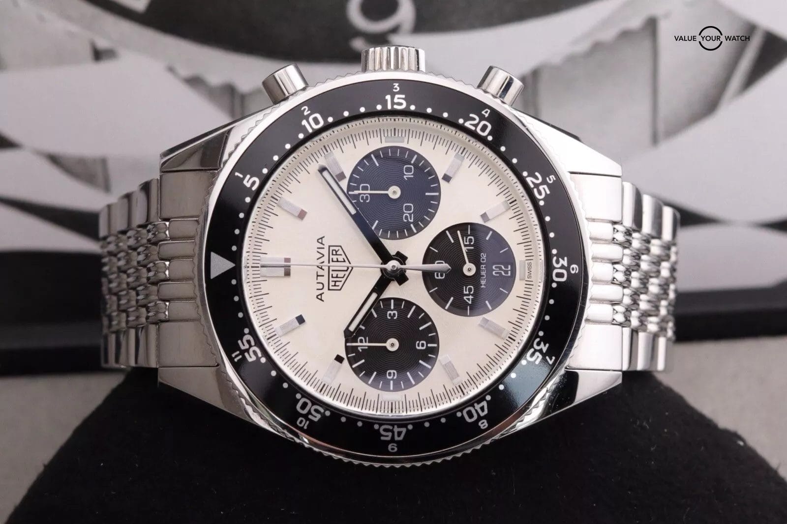 Tag Heuer Autavia Heritage Jack Heuer Limited Edition Panda Dial Steel CBE2111 - Image 4