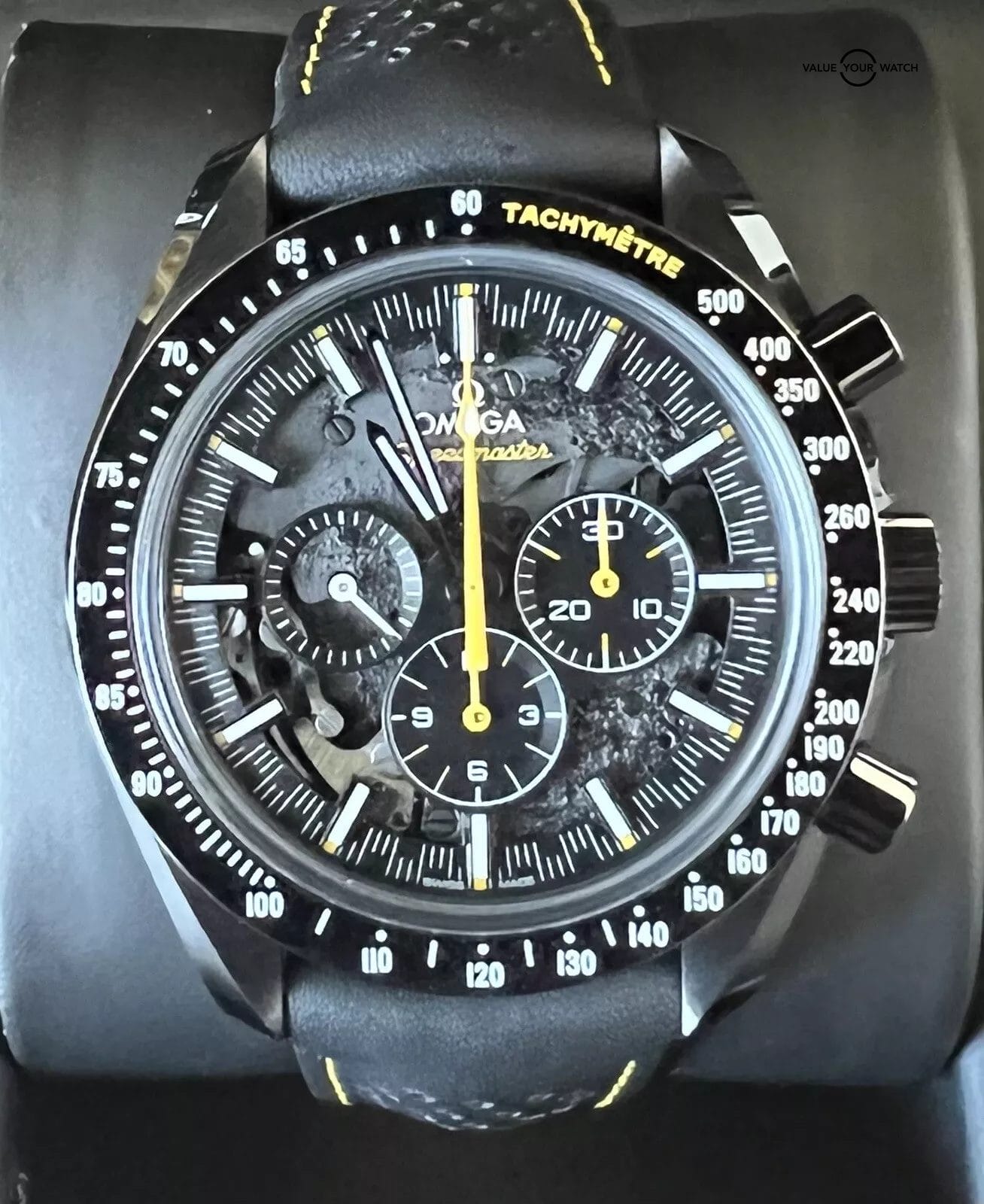 Omega Speedmaster Dark Side Of The Moon Apollo 8! 311.92.44.30.01.001