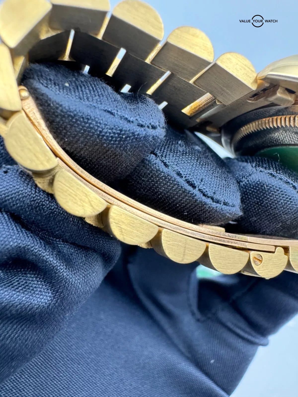 Unpolished Rolex Day Date Bark President 18248 Black Dial 18K Gold - Image 4