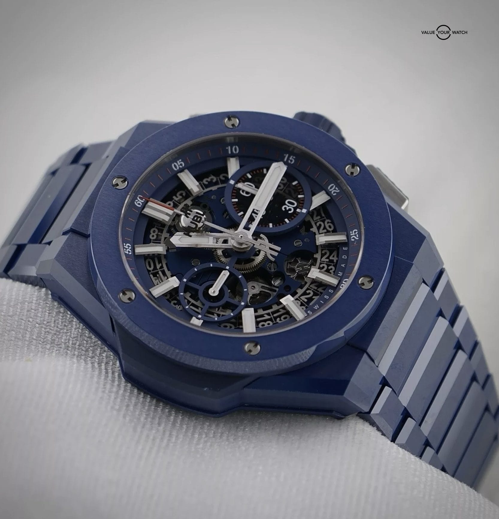 Hublot Big Bang Integrated Blue Ceramic 42MM & Bracelet - Complete Set - Image 5