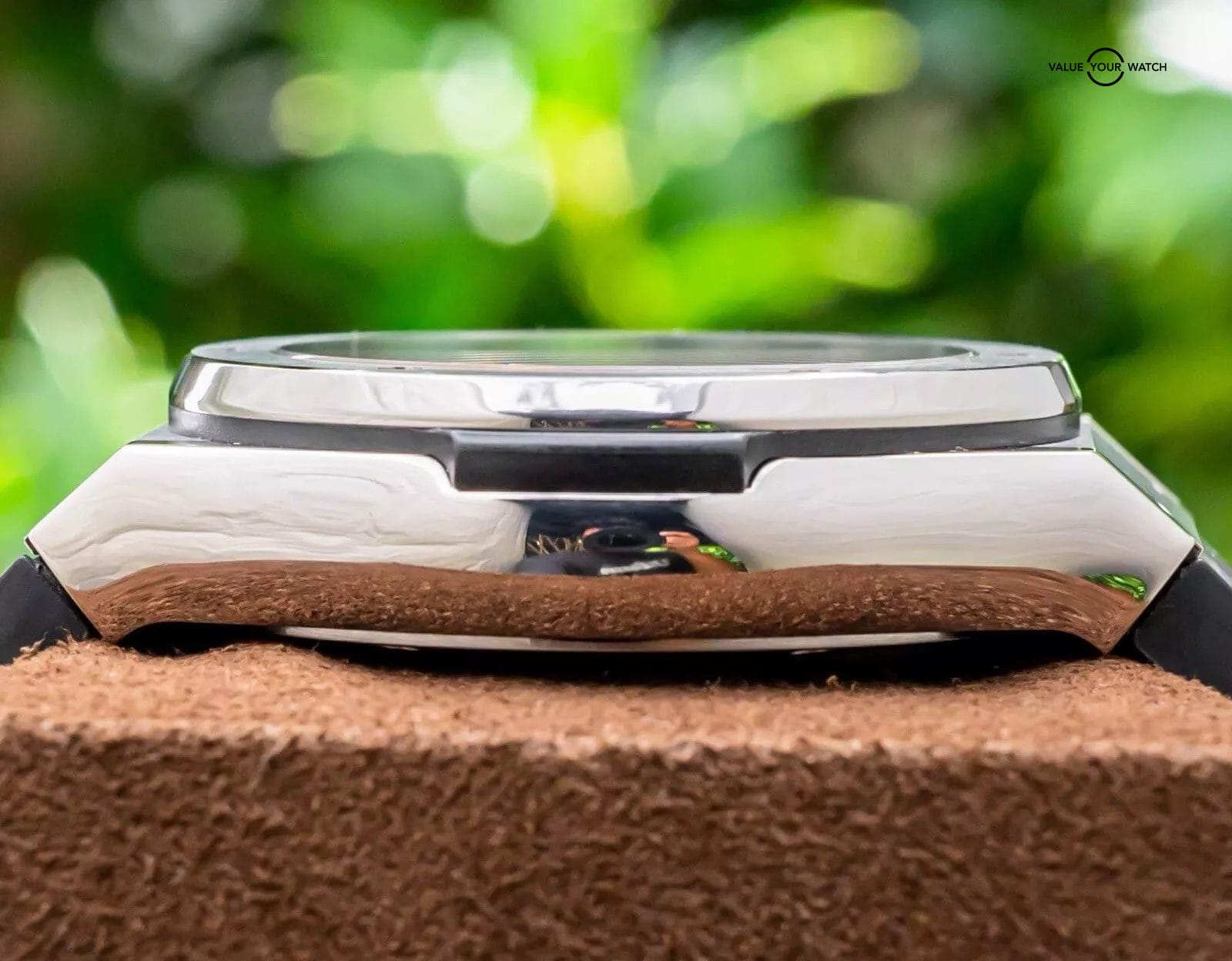 Hublot Classic Fusion Chronograph Titanium 45 mm Black Complete 521.NX.1171.LR - Image 15