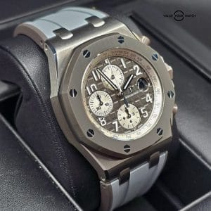 Audemars Piguet Royal Oak Offshore, AP Ghost: Titanium and ceramic, serviced!