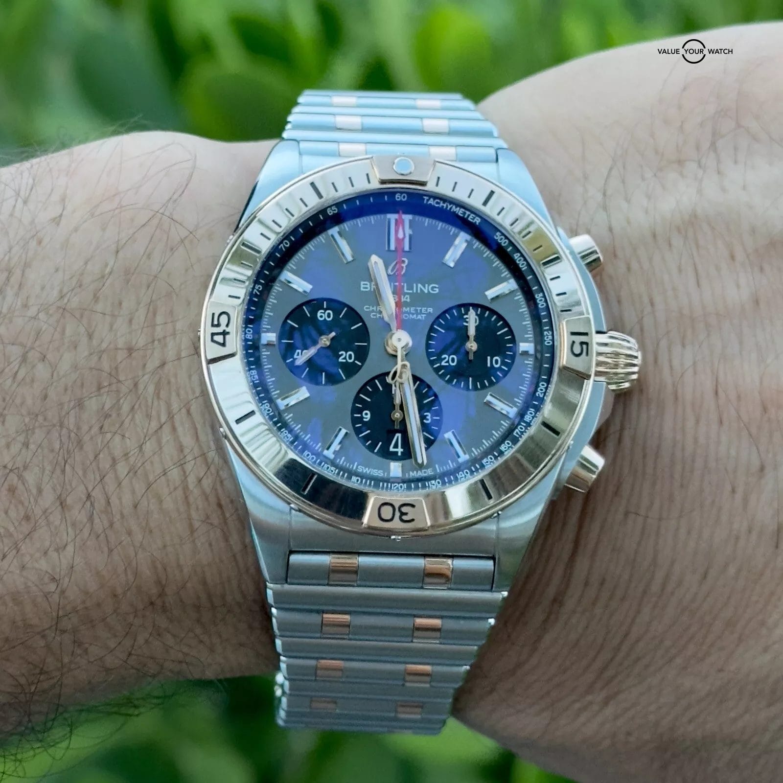 Breitling Chronomat B01 42mm $14k MSRP 18k Gold & Rouleaux Bracelet Steel UB0134 - Image 6