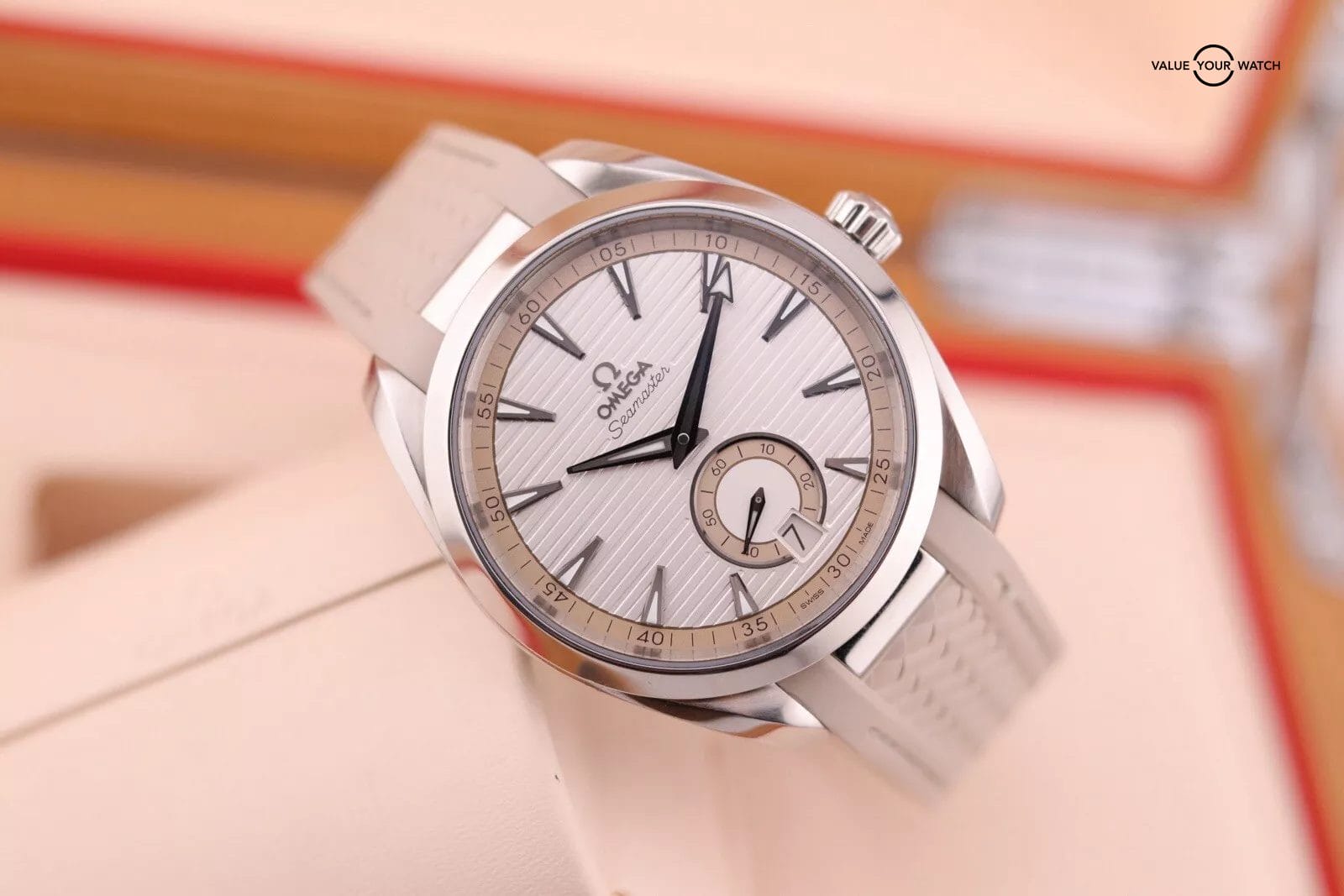 Omega Seamaster Aqua Terra Small Seconds Silver 41mm 220.12.41.21.02.005 B&P