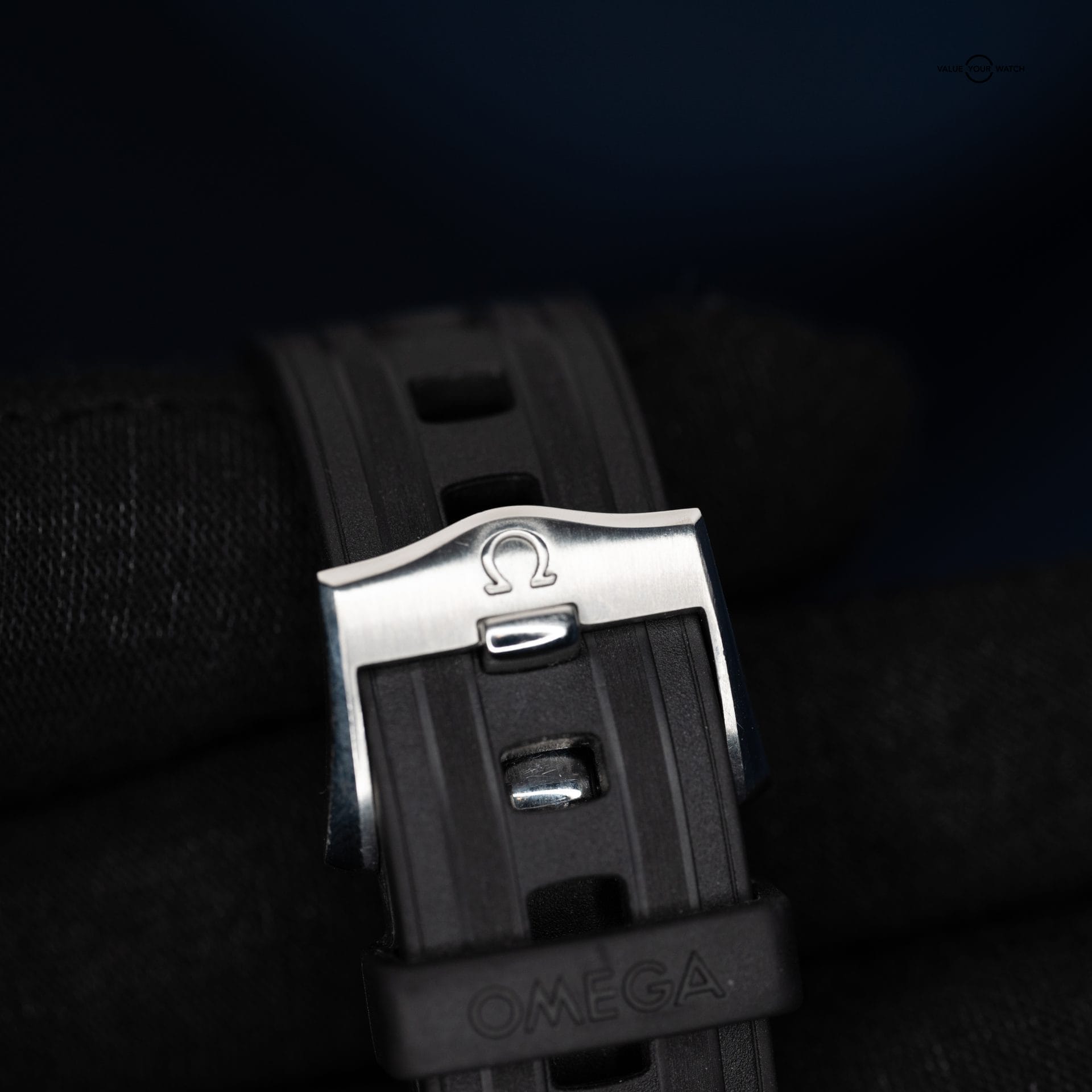 Omega Seamaster Professional Diver 300M Black & 18K Sedna Gold 42mm Wave Dial Ref: 210.22.42.20.01.002 - Image 16