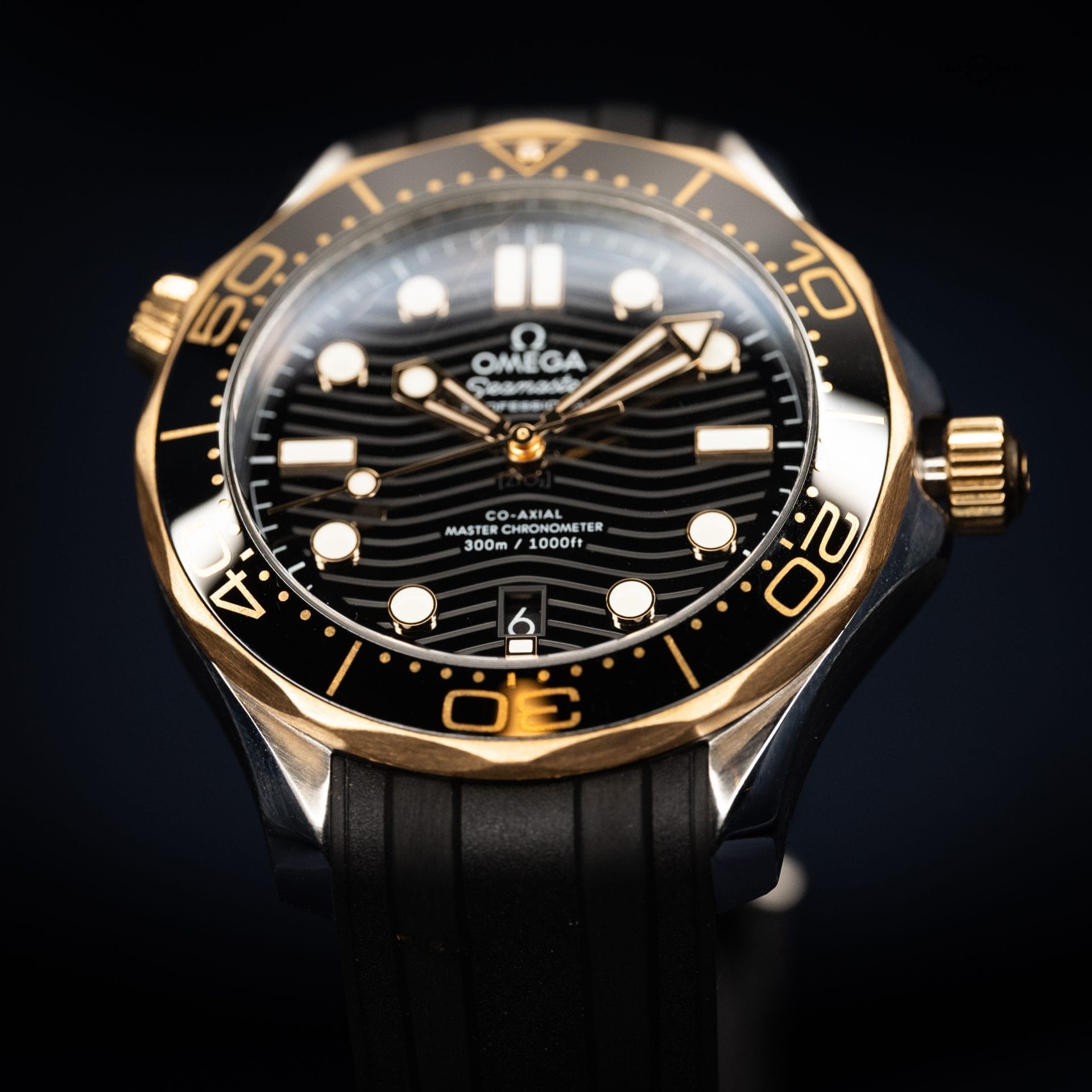 Omega Seamaster Professional Diver 300M Black & 18K Sedna Gold 42mm Wave Dial Ref: 210.22.42.20.01.002 - Image 6