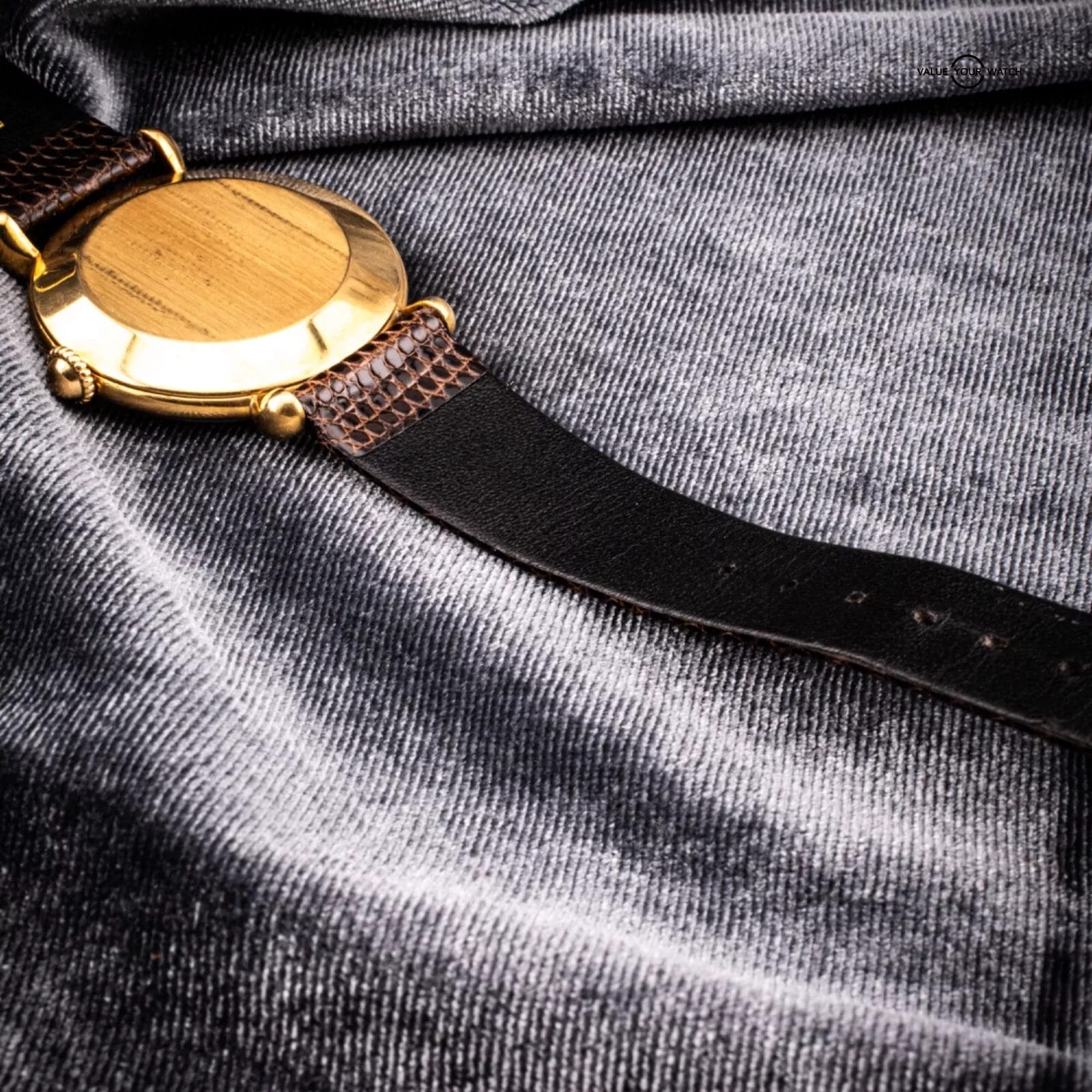 Vacheron Constantin 18K Yellow Gold, cal 453 Watch with Tear Drop Lugs, Ref 4126 - Image 2