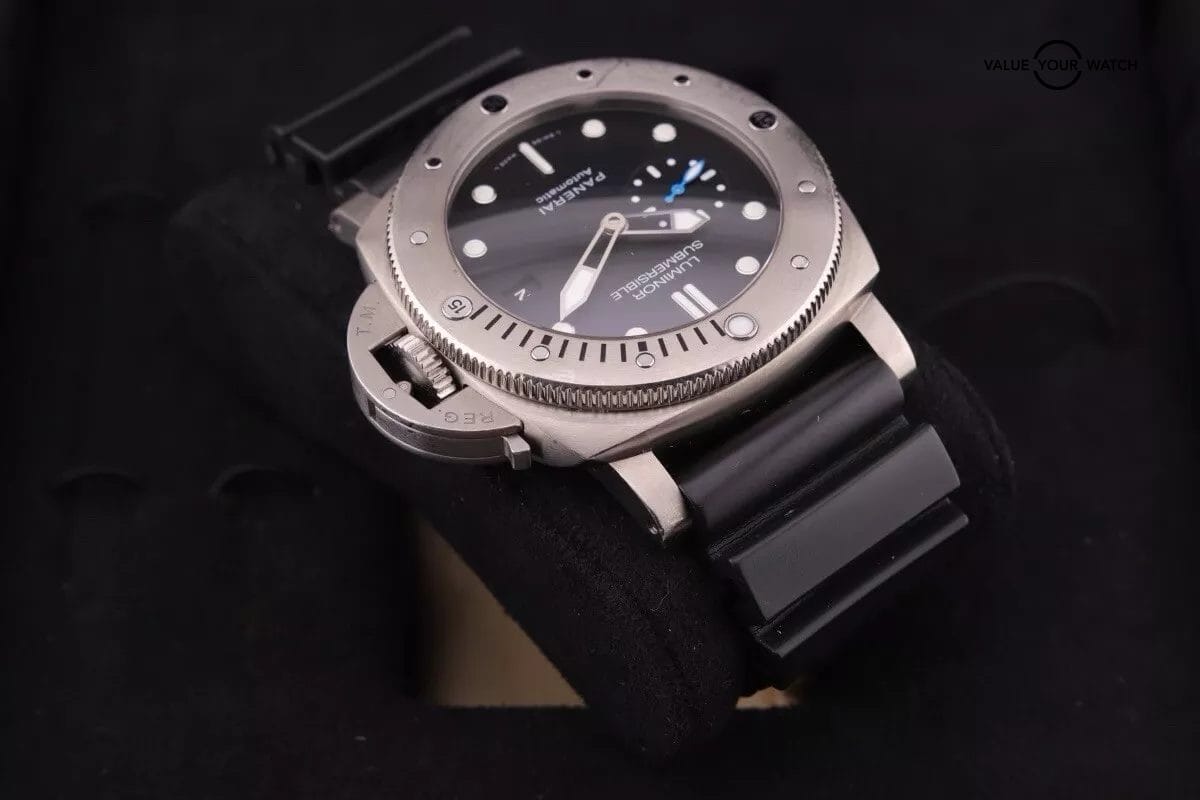 Panerai Luminor Submersible PAM1305 Titanium 47mm Black Dial with Box/Papers - Image 6