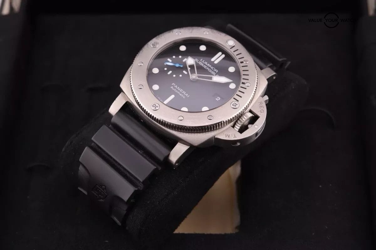 Panerai Luminor Submersible PAM1305 Titanium 47mm Black Dial with Box/Papers - Image 14