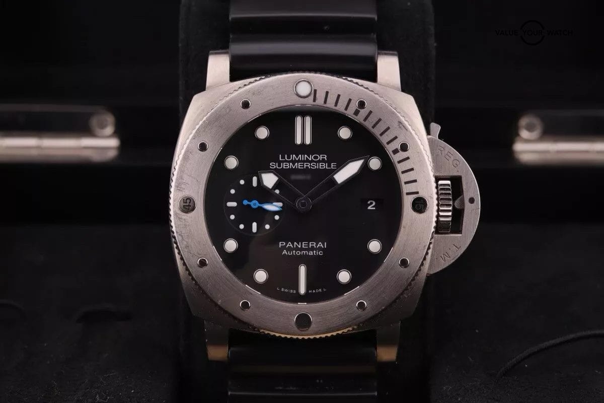 Panerai Luminor Submersible PAM1305 Titanium 47mm Black Dial with Box/Papers - Image 15
