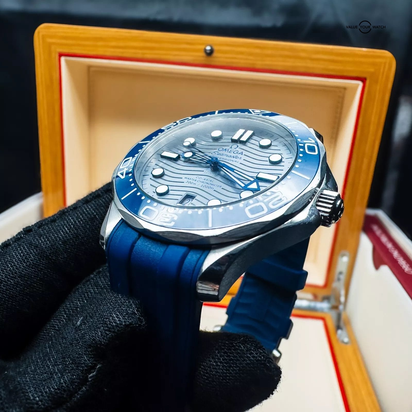 OMEGA Seamaster Diver 300M Grey Dial Full Set Box & Cards 210.32.42.20.06.001 - Image 16