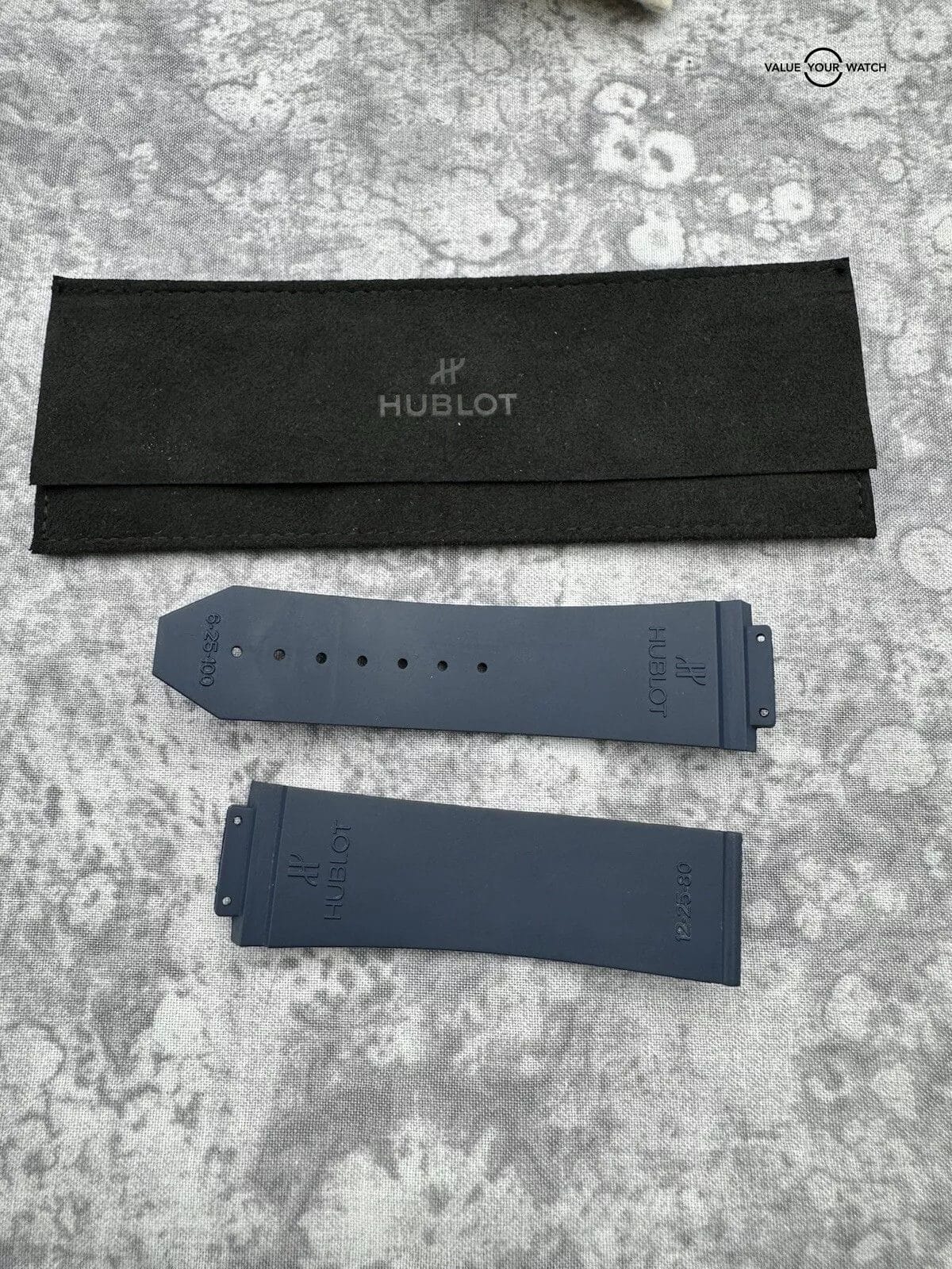 Hublot Big Bang Chrono Blue Black Ceramamic 44mm 2 Straps, B&Ps - 301.CM.710.RX - Image 6