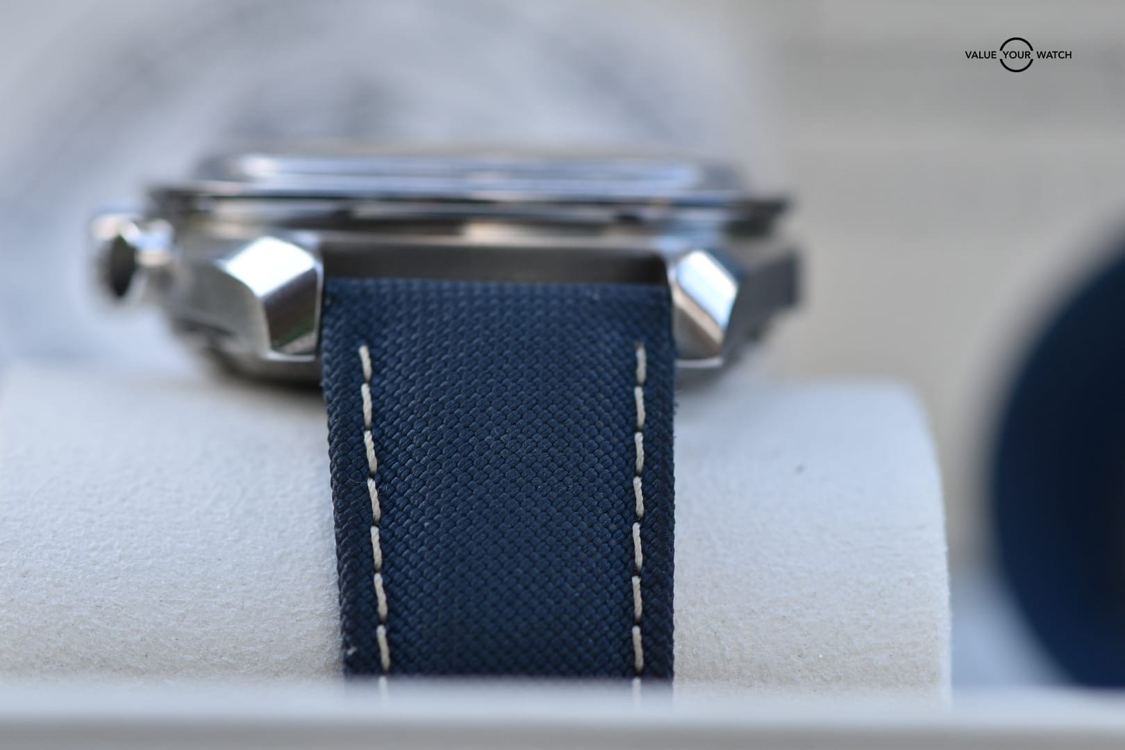 Omega Speedmaster Silver Snoopy award 50th - Image 4