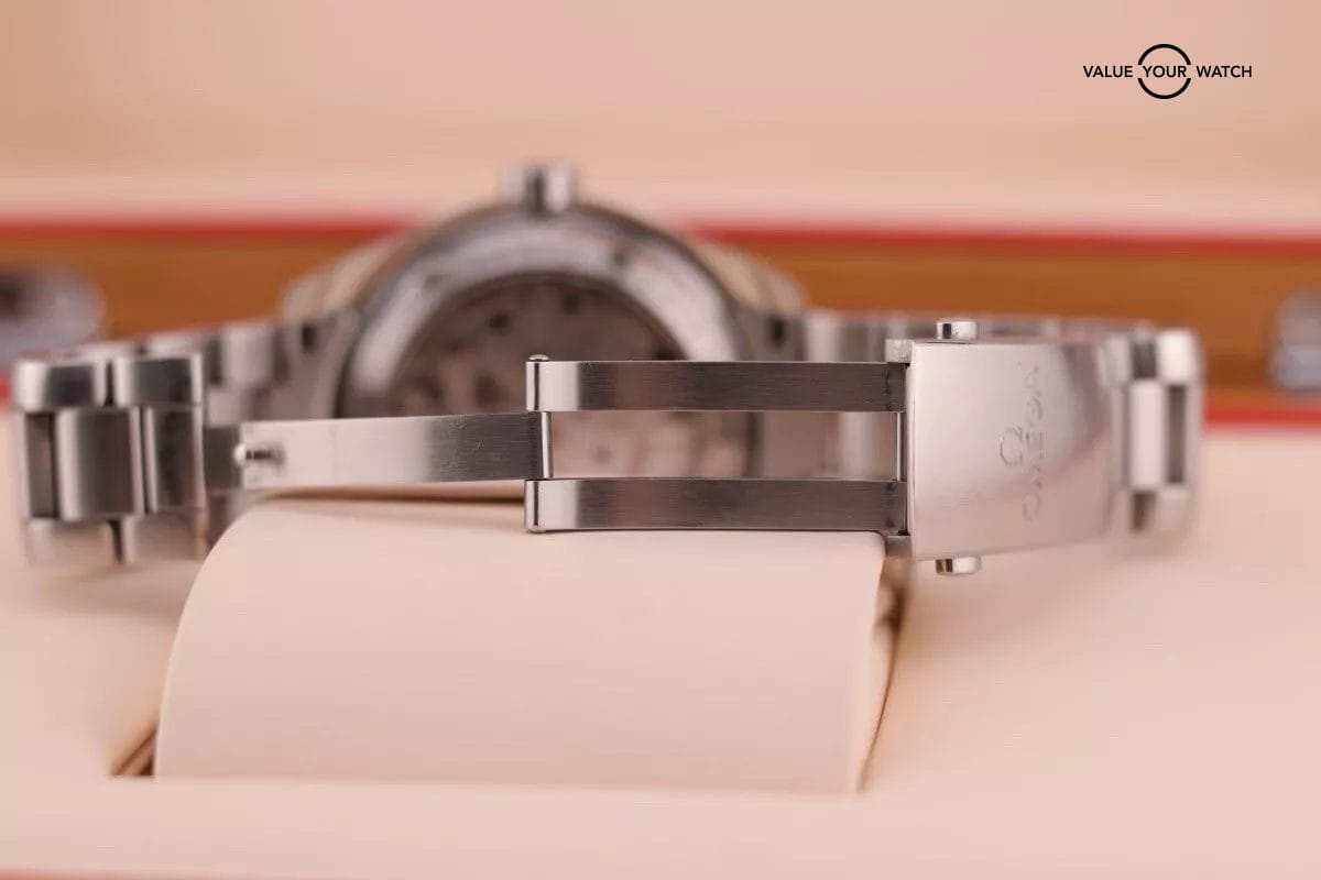 Omega Seamaster Planet Ocean GMT Black Dial Steel 43.5MM 232.30.44.22.01.001 - Image 3