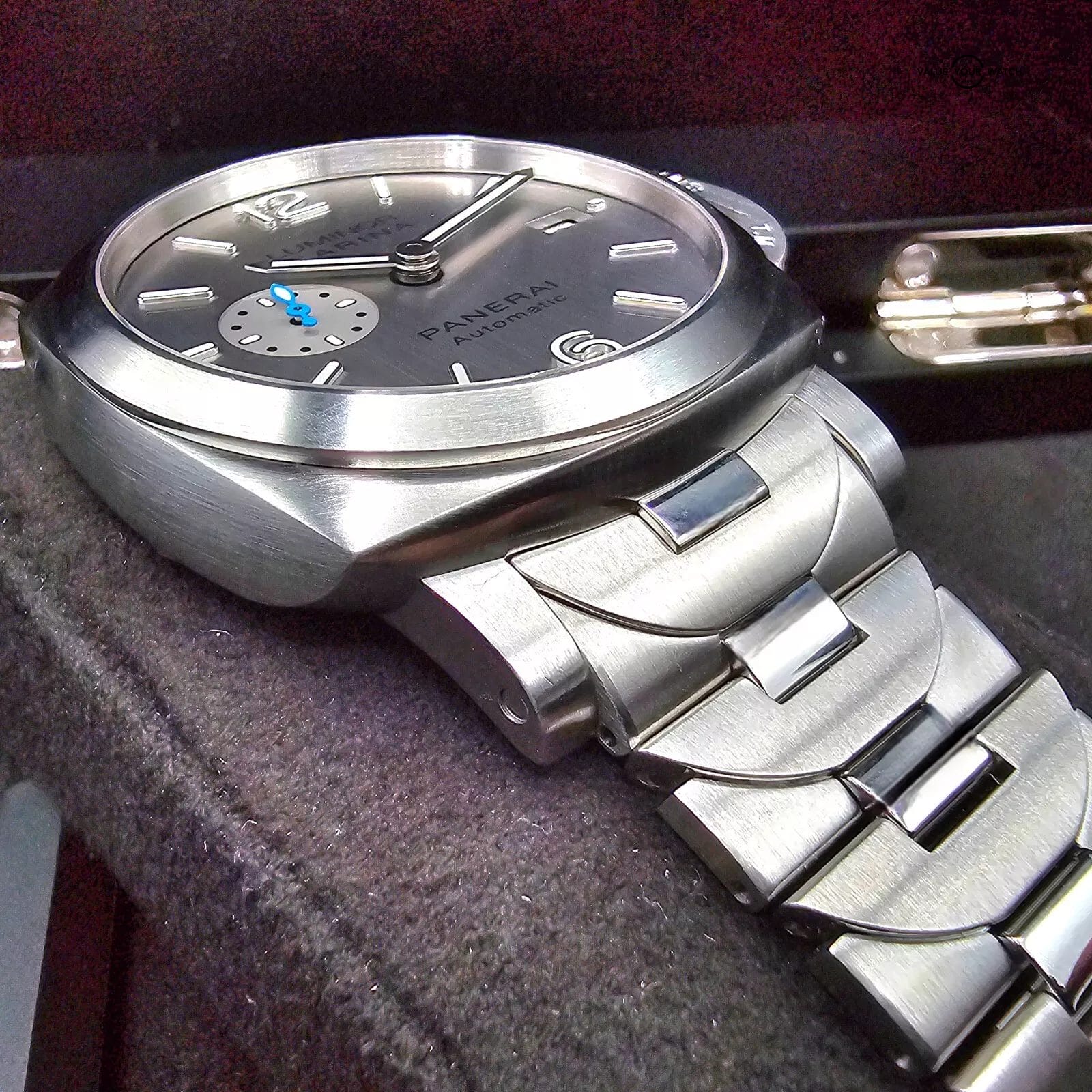 Panerai Luminor Marina in 1950 42mm casing on steel bracelet! ref. PAM00977 977 - Image 4