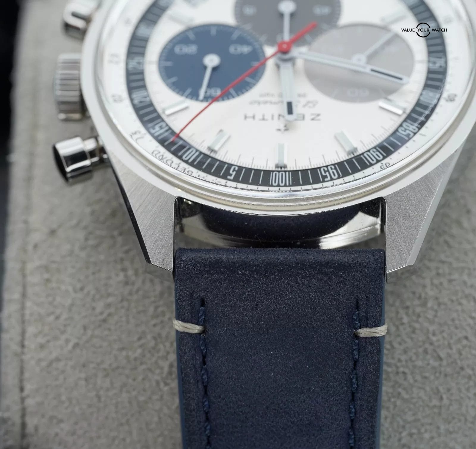 Zenith El Primero Chronomaster 38mm 03.3200.3600.69.C902 BOXES/PAPERS! - Image 10