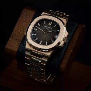 2019 Patek Philippe Nautilus 5711/1R – NEW 330 MOVEMENT & CLASP – Rose Gold B+P