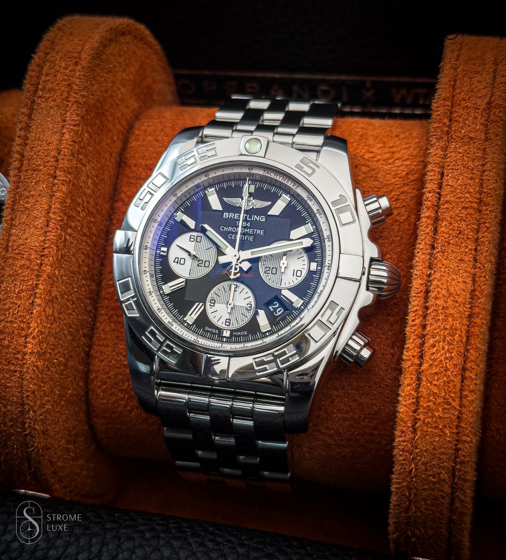 Breitling Chronomat 44 B01 ref. AB0110 stainless steel black dial on bracelet complete set $9kMSRP