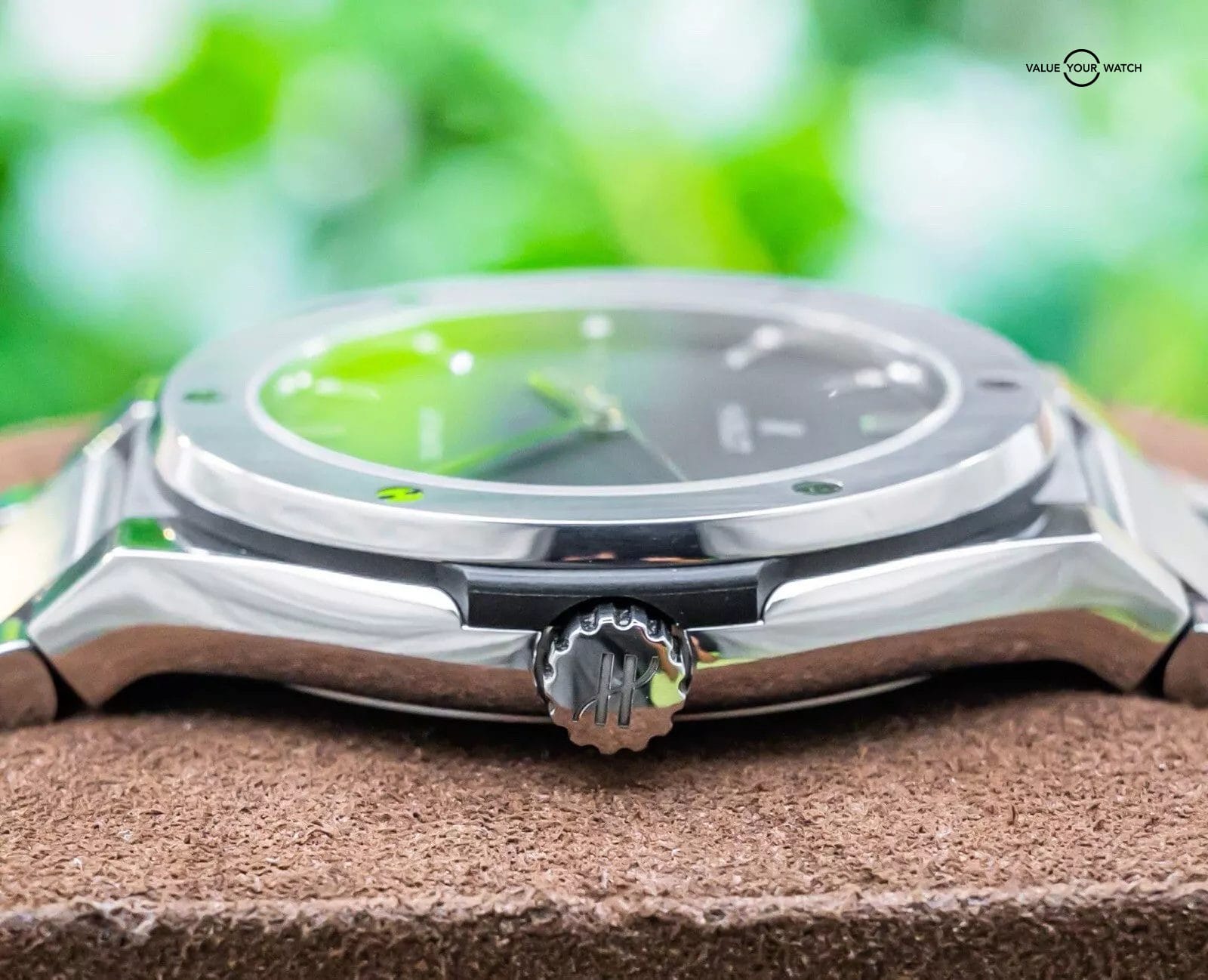 Hublot Classic Fusion 45 Titanium Bracelet 2022 Complete Papers 510.NX.1170.NX - Image 12