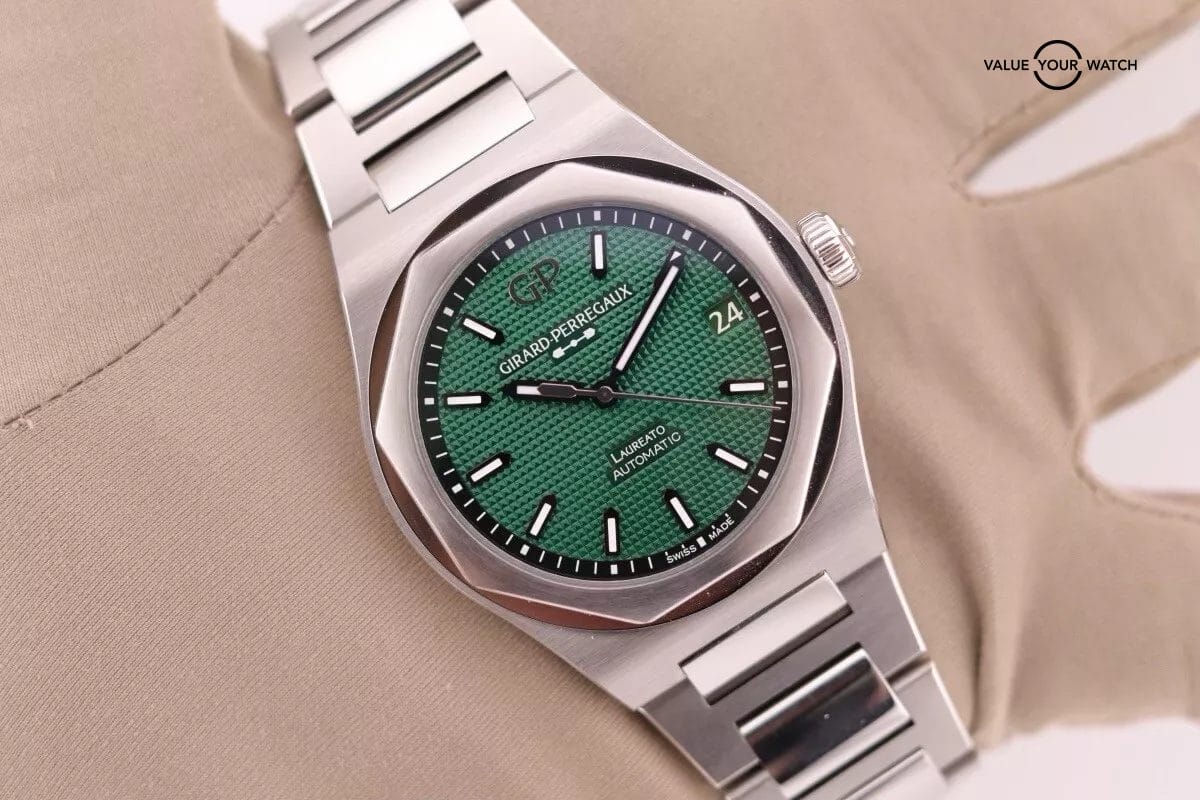 Girard-Perregaux Laureato Green Men's Watch - 81010-11-3153-1CM