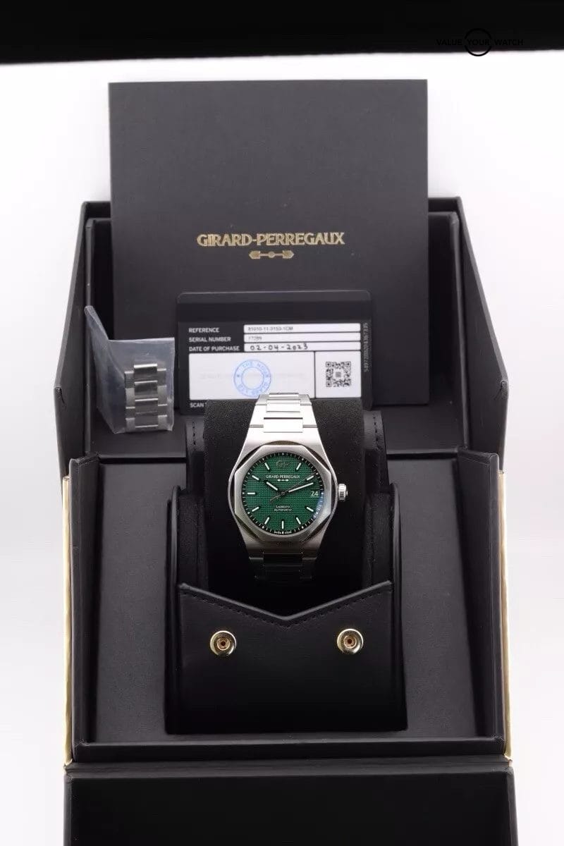 Girard-Perregaux Laureato Green Men's Watch - 81010-11-3153-1CM - Image 4