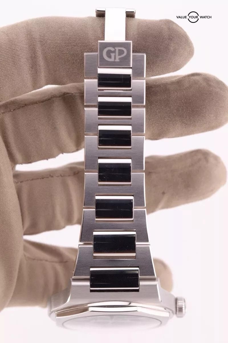 Girard-Perregaux Laureato Green Men's Watch - 81010-11-3153-1CM - Image 10