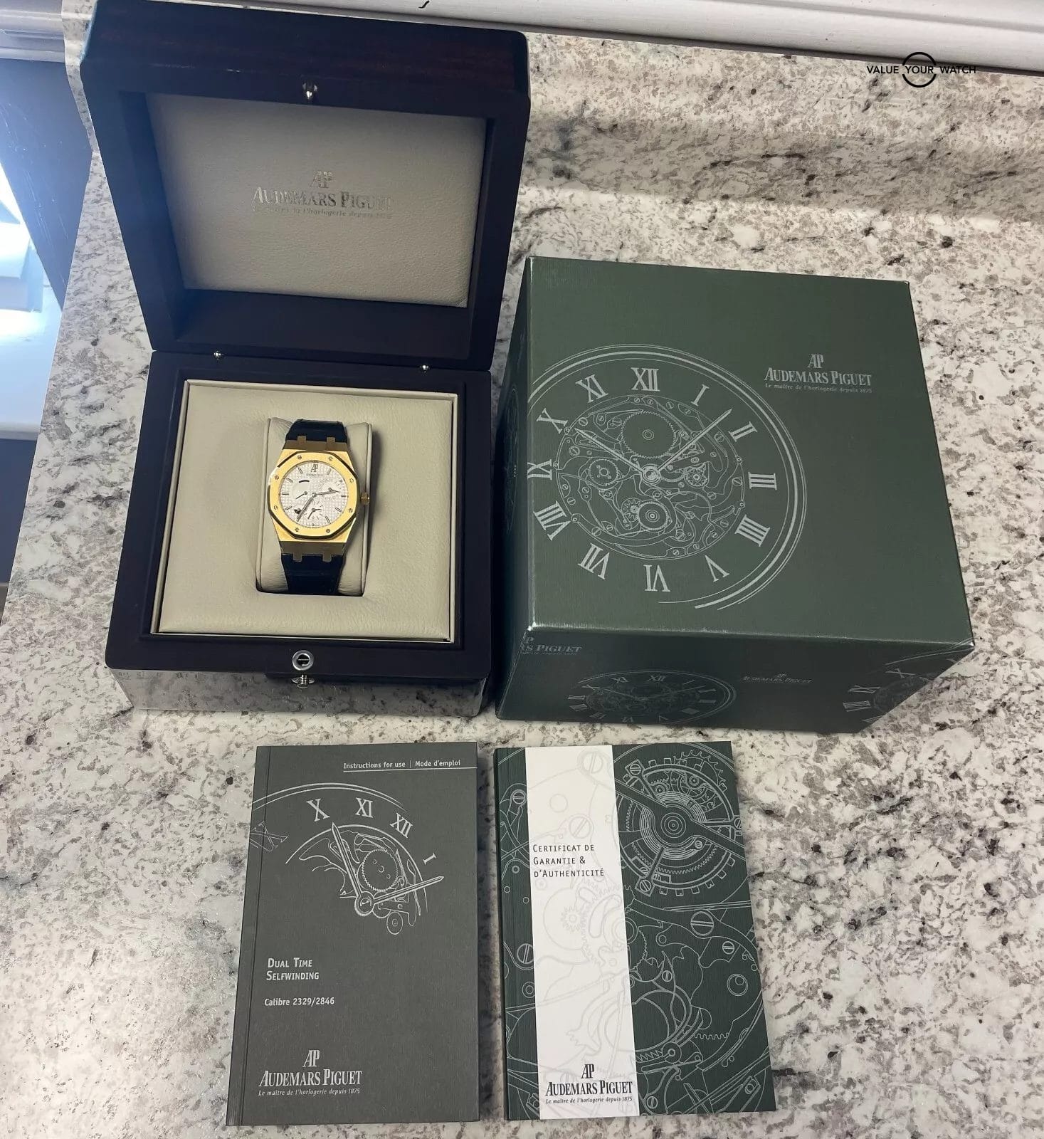 Audemars Piguet Royal Oak Dual Time 39mm YELLOW GOLD 26120BA.OO.D088CR.01 B/P! - Image 4