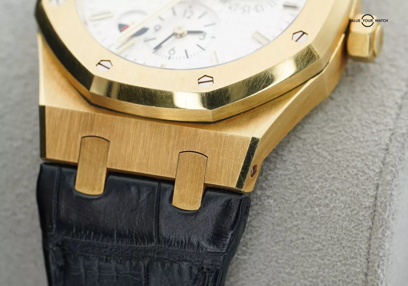 Audemars Piguet Royal Oak Dual Time 39mm YELLOW GOLD 26120BA.OO.D088CR.01 B/P! - Image 9