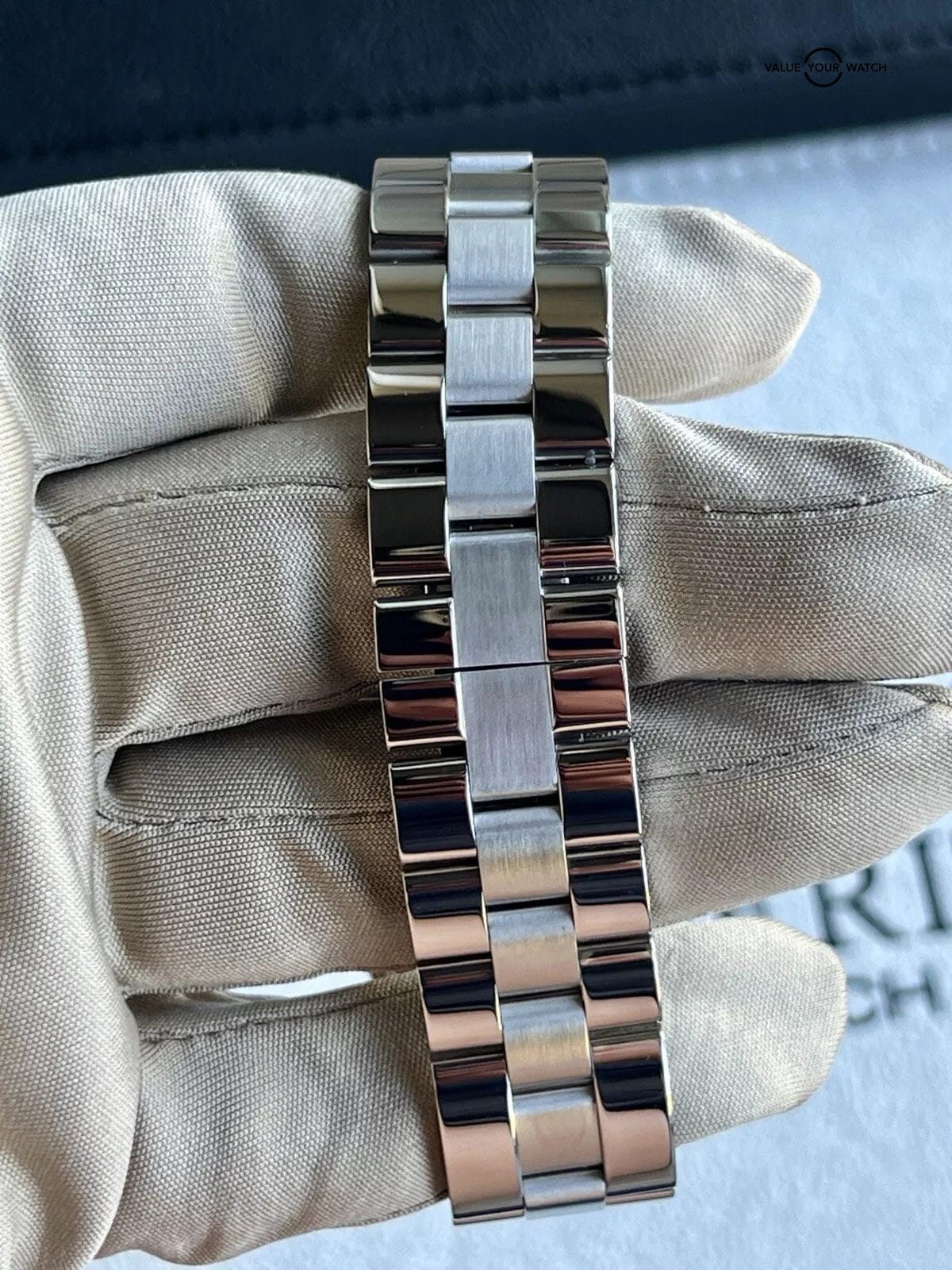 Cartier Roadster XL W62032X6 Large Bracelet And Unworn Leather Strap - Image 7