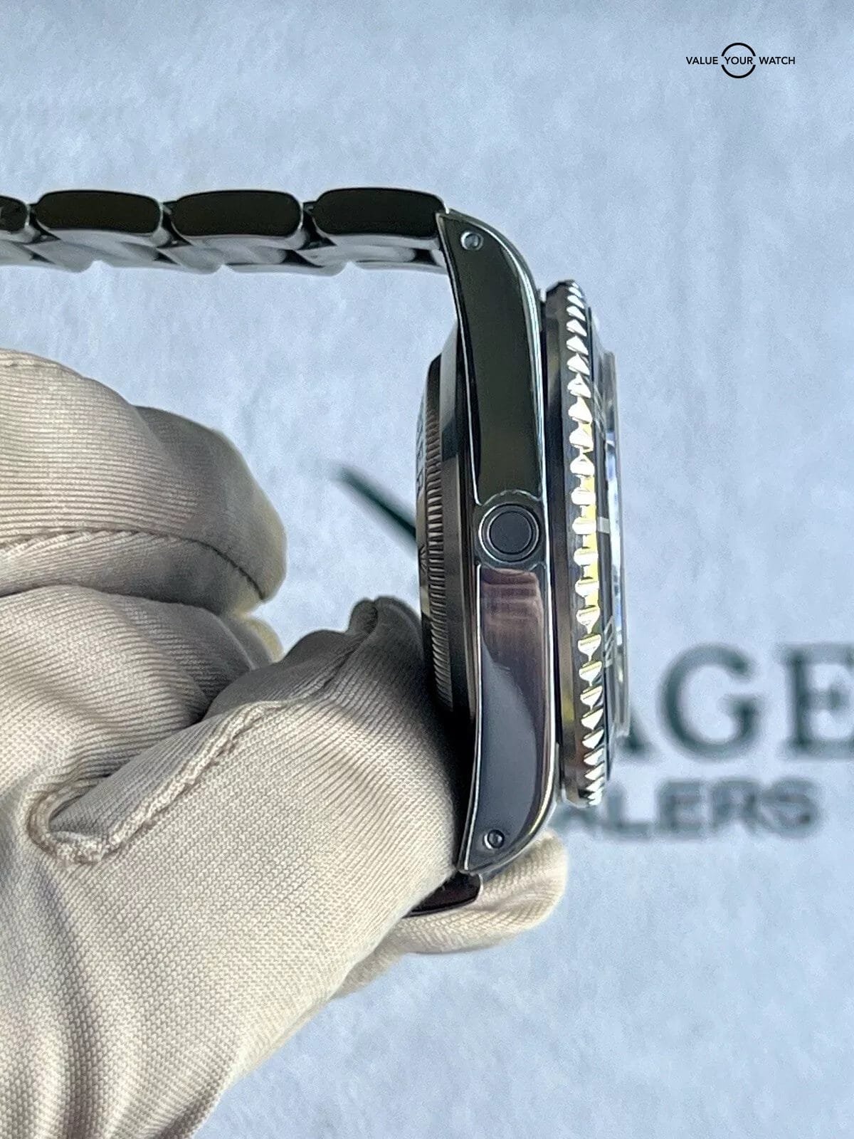 Rolex Sea-Dweller 16600 Oyster Bracelet with Papers - Image 11