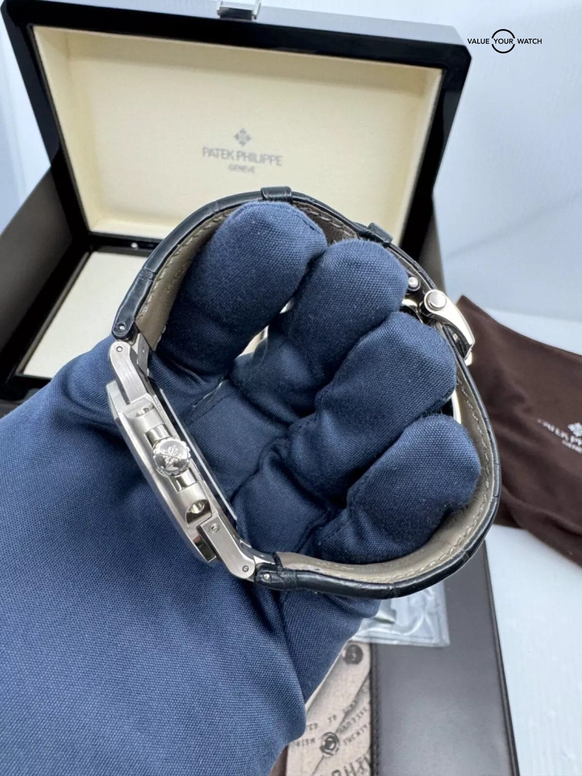 2023 Patek Unpolished Mint 18k White Gold 5712G Nautilus Complete Both Straps - Image 9