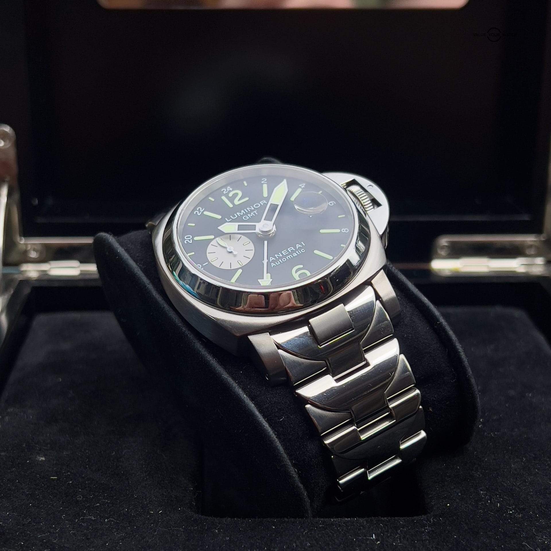 2006 Panerai Luminor GMT 44MM Black Dial Titanium Bracelet (PAM00161) Box & Papers - Image 4