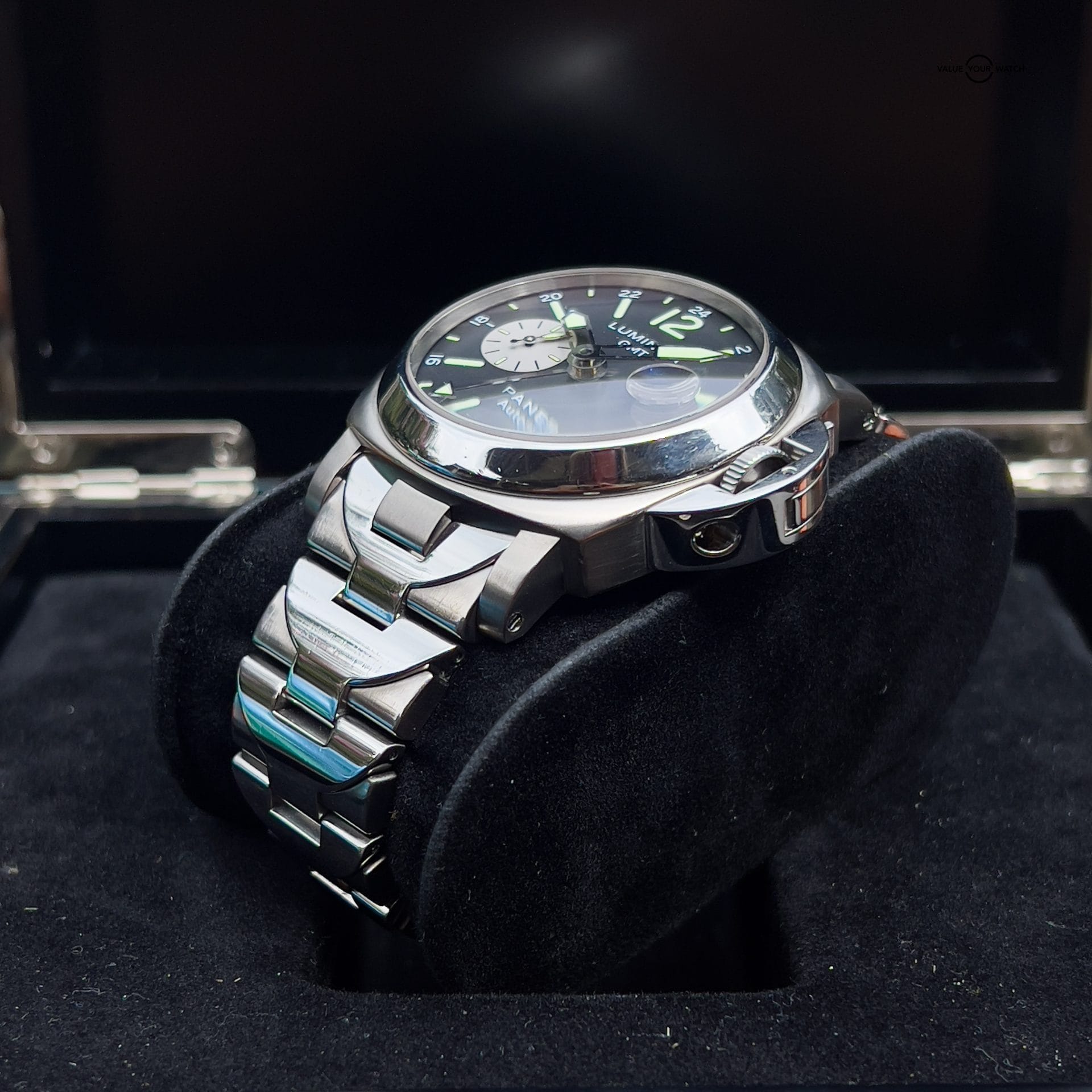 2006 Panerai Luminor GMT 44MM Black Dial Titanium Bracelet (PAM00161) Box & Papers - Image 5