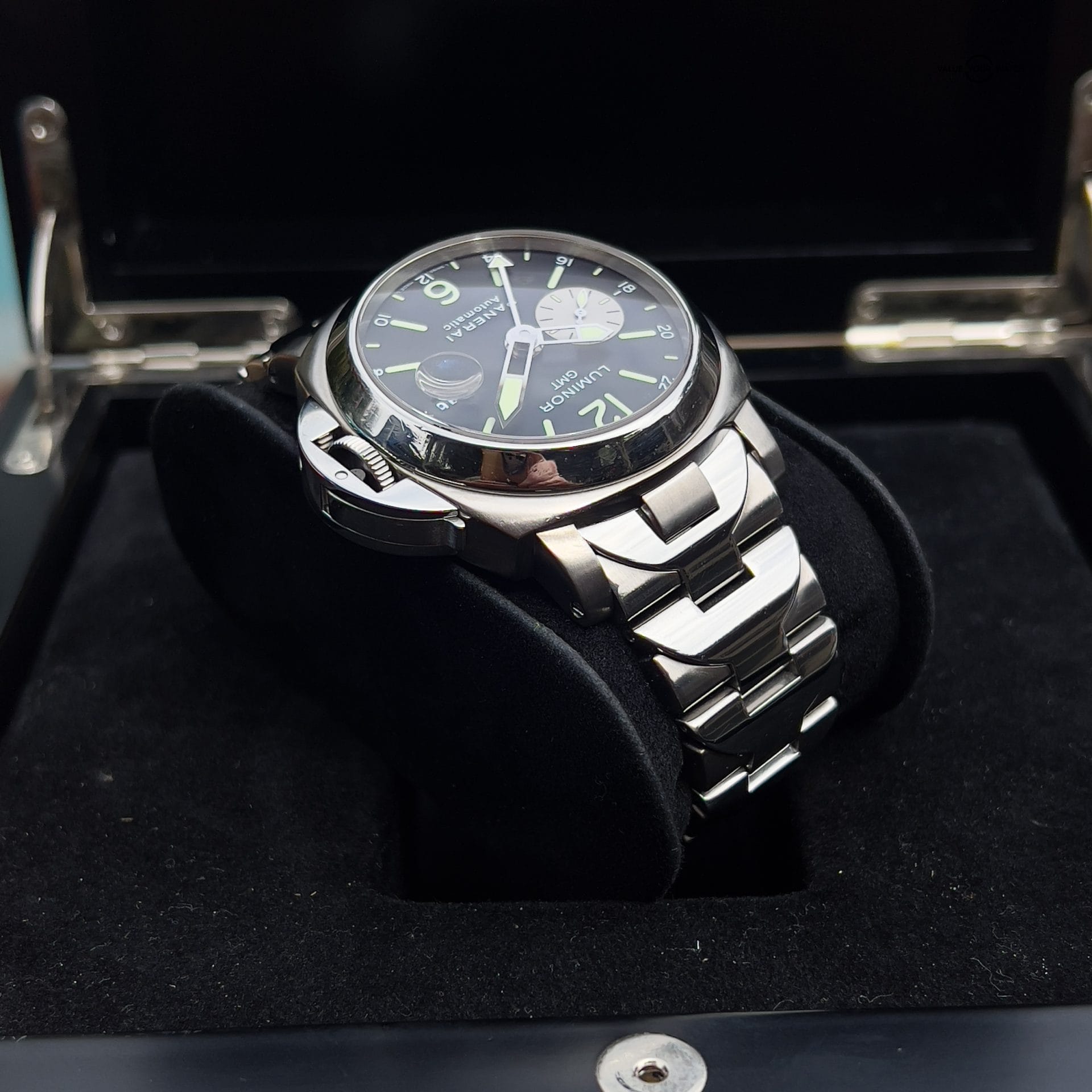 2006 Panerai Luminor GMT 44MM Black Dial Titanium Bracelet (PAM00161) Box & Papers - Image 6