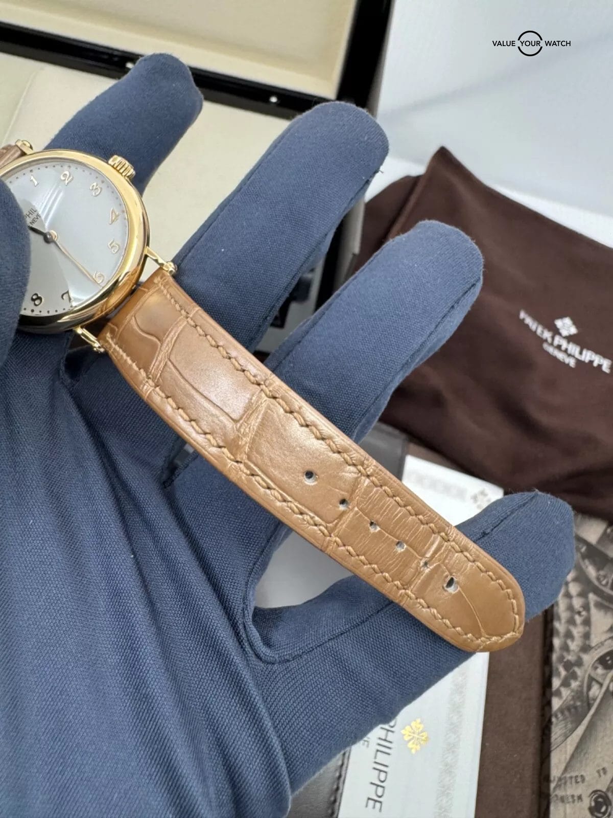 2021 New Unworn Complete Set Ladies Rose Gold Calatrava 7200R - Image 3