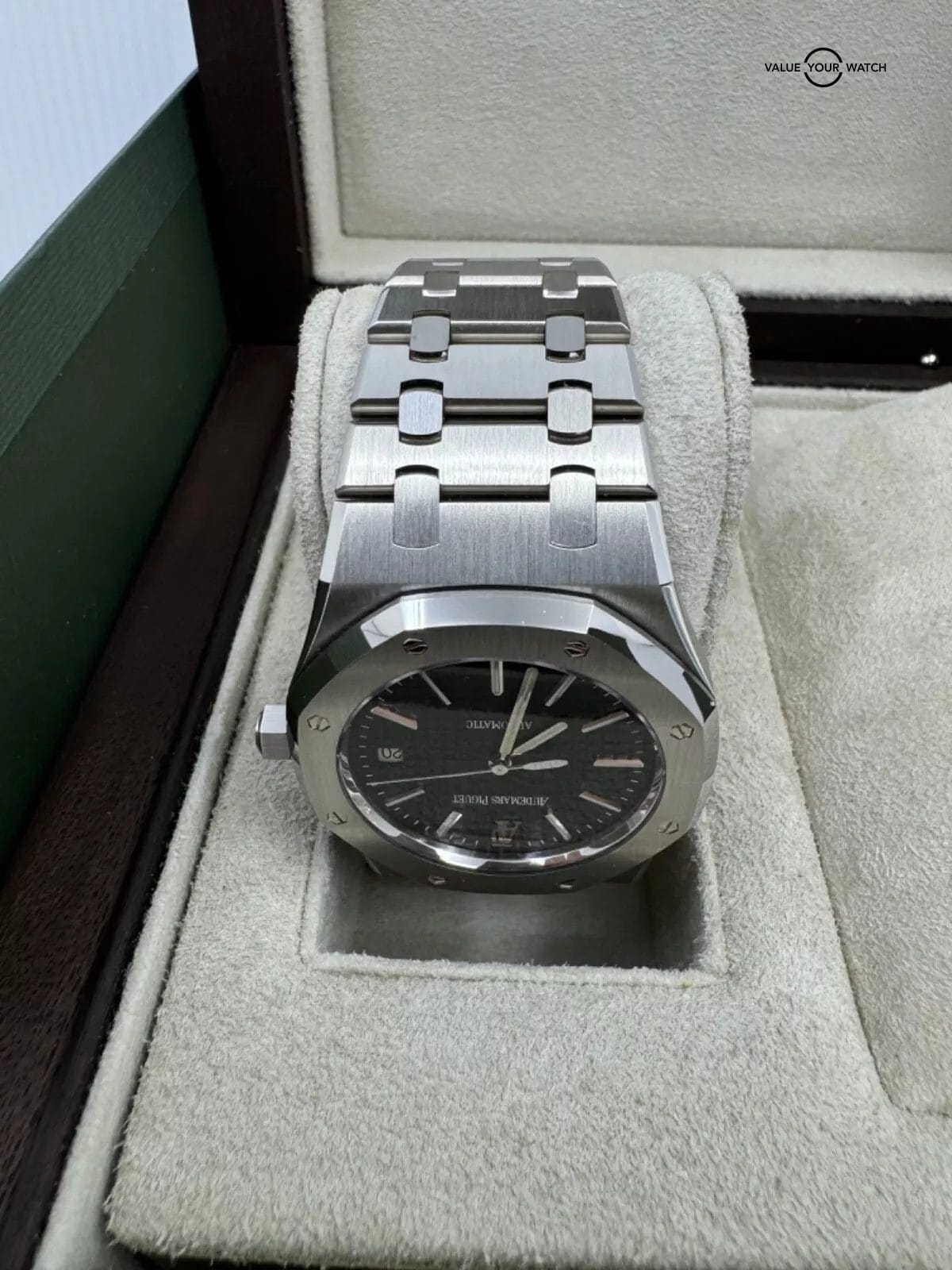 MINT BOX PAPERS Audemars Piguet Royal Oak 39mm Black Dial 15300ST.OO.1220ST.03 - Image 5