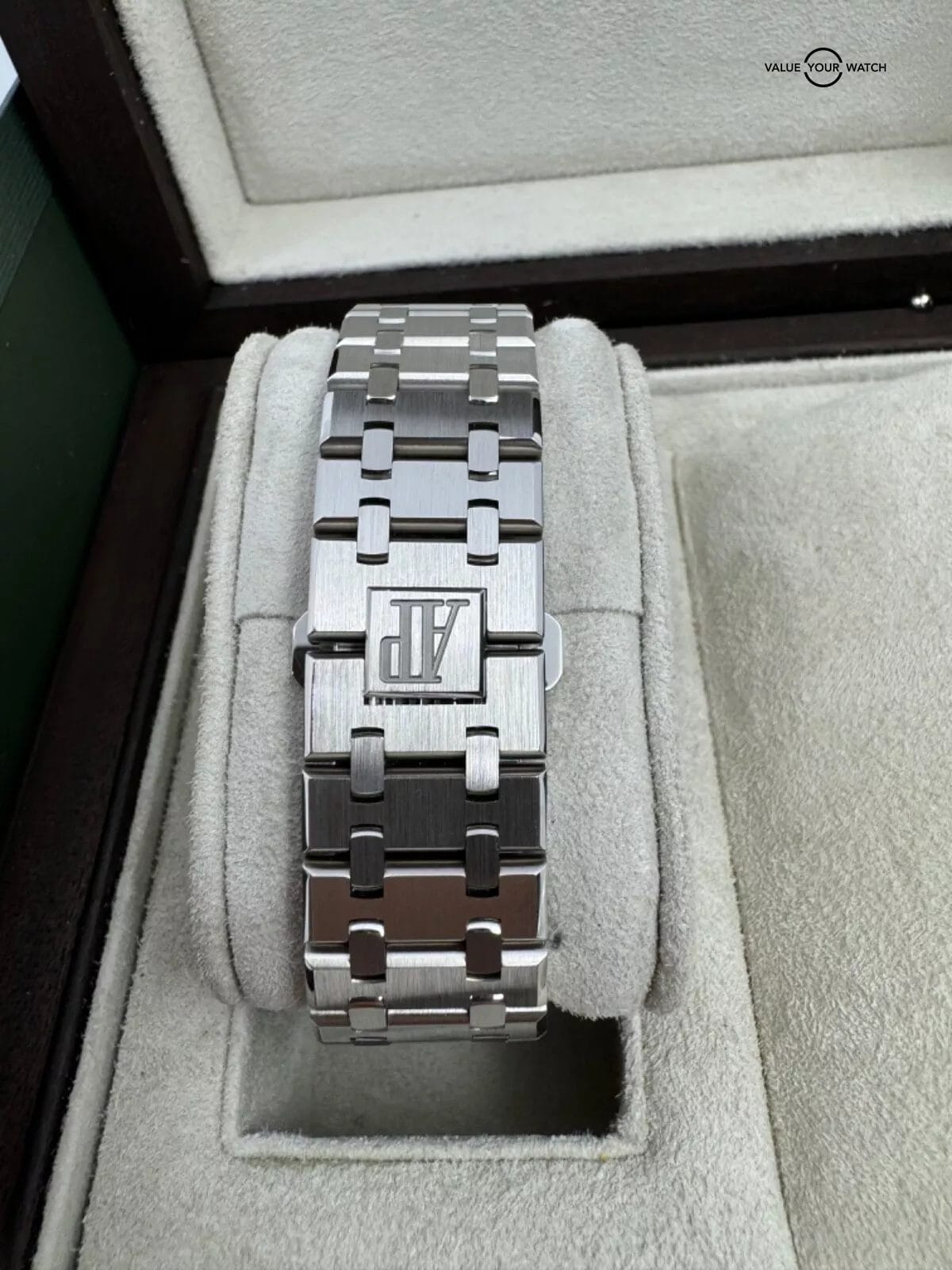 MINT BOX PAPERS Audemars Piguet Royal Oak 39mm Black Dial 15300ST.OO.1220ST.03 - Image 6