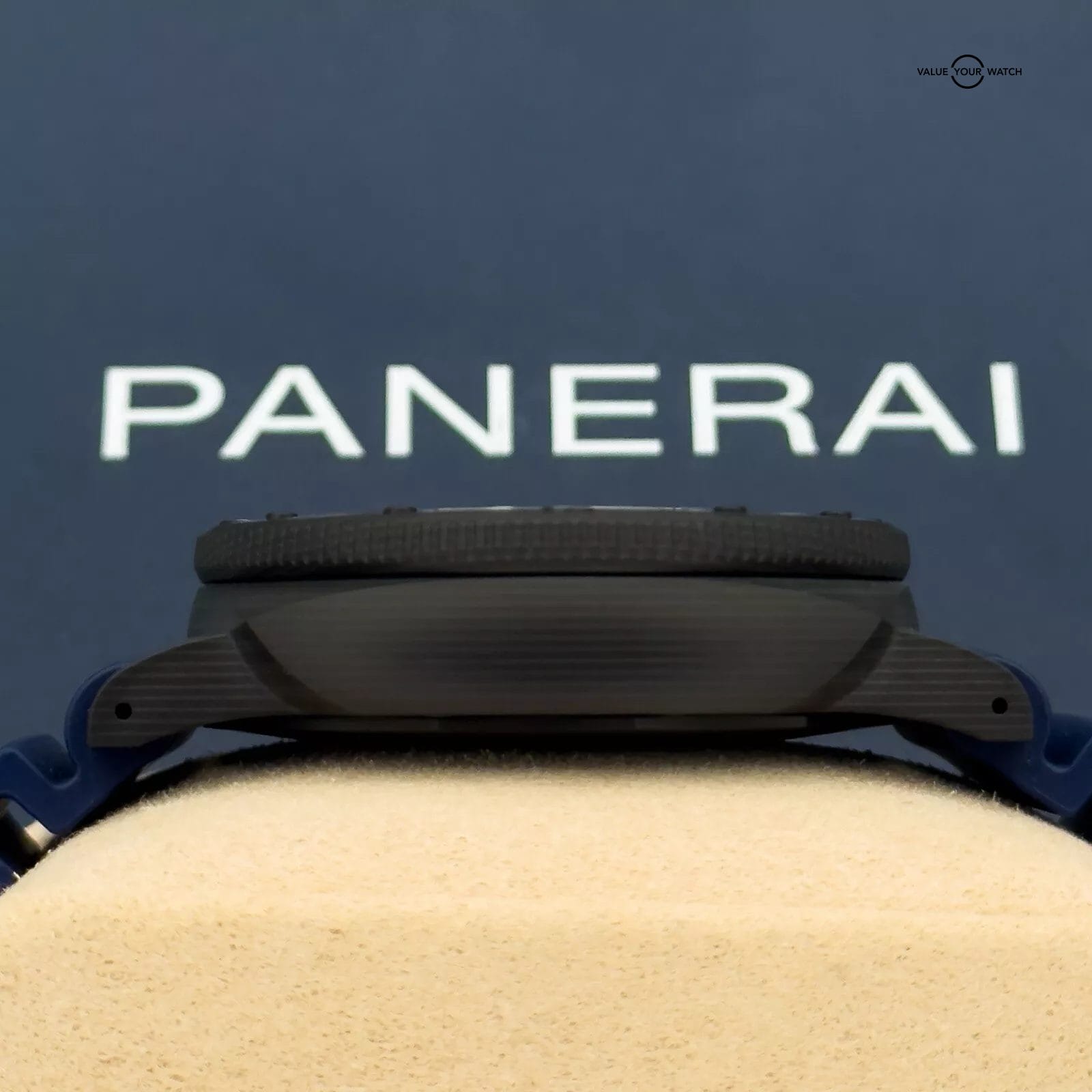 2024 Panerai Submersible Quarantaquattro Carbotech Blu Abisso 44mm Blue PAM01232 - Image 7