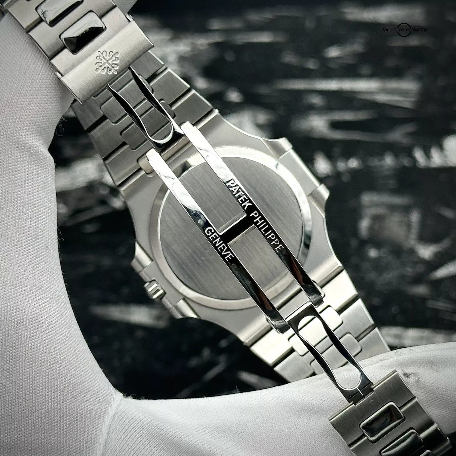 Patek Philippe Nautilus “Jumbo” Commet 3710/1A-001 40mm 2000 Complete Set Steel - Image 5