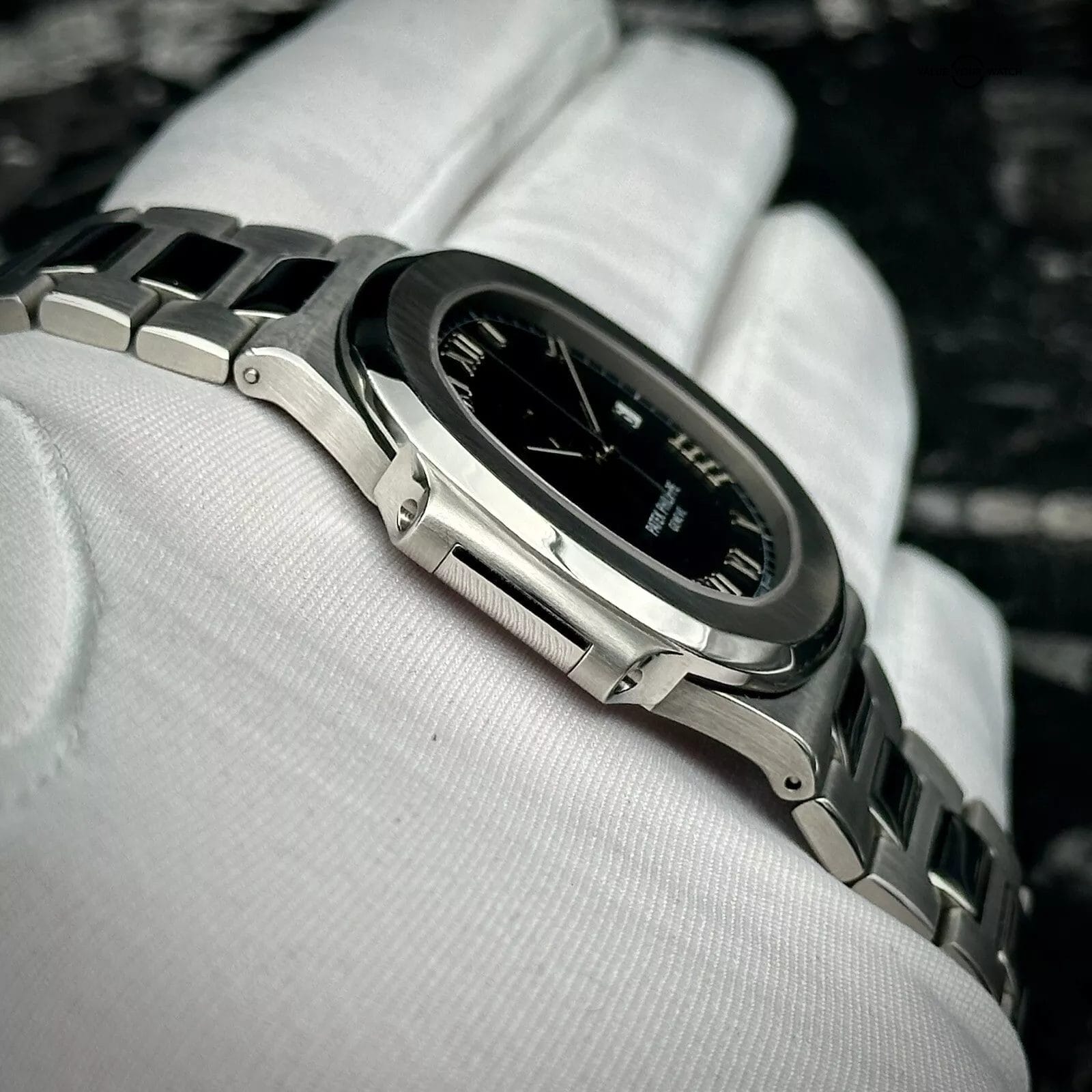 Patek Philippe Nautilus “Jumbo” Commet 3710/1A-001 40mm 2000 Complete Set Steel - Image 10