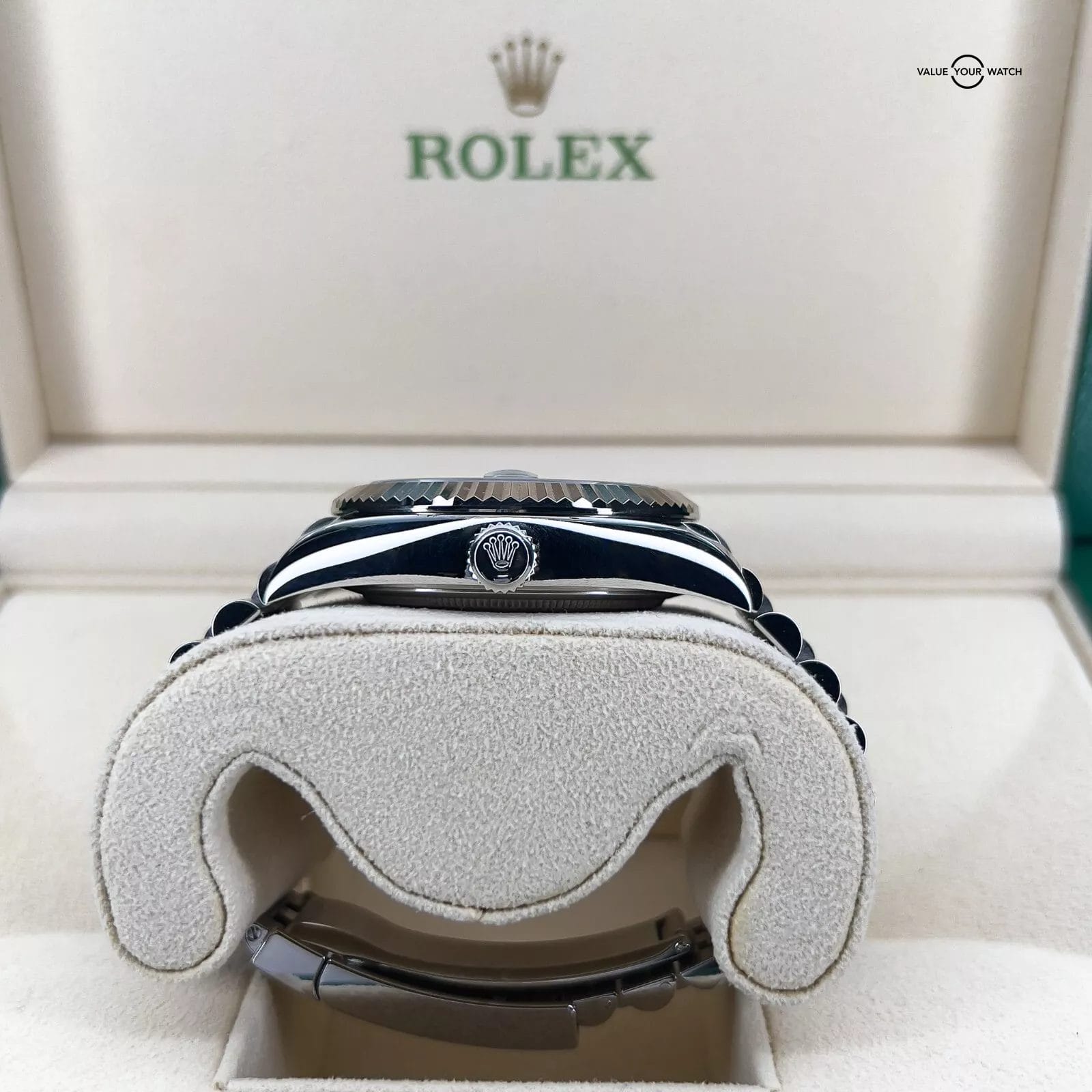 2023 Rolex Sky Dweller 336934 Fluted Bezel Blue Dial Jubilee 42mm Full Set - Image 11