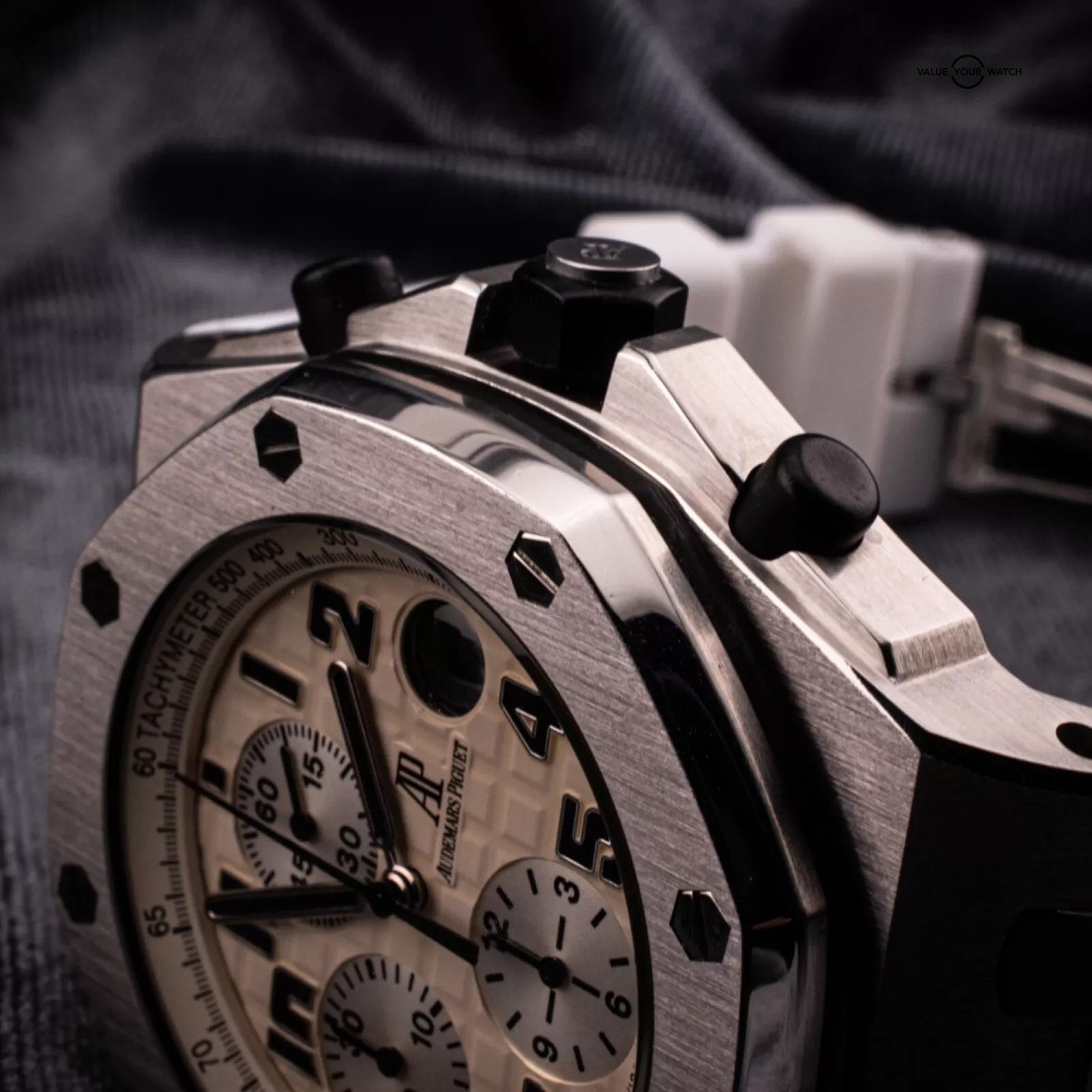 Audemars Piguet Royal Oak Offshore Safari, Ref. 26020ST (26020ST.OO.D091CR.01.A) - Image 16