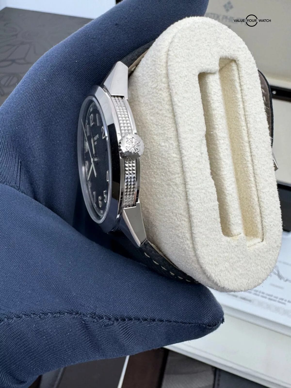 2022 Box Papers with 2 Straps White Gold Grain Dial Calatrava 5226g Box Papers - Image 4