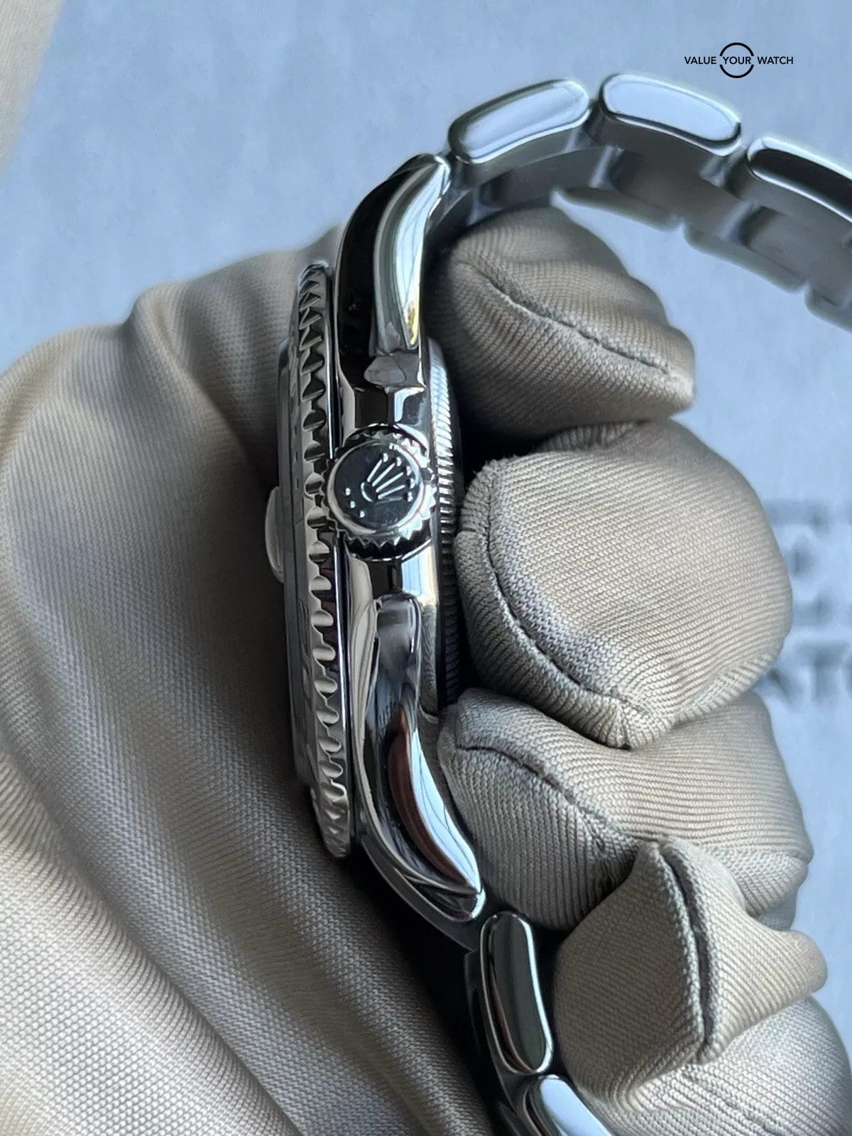 Rolex Yachtmaster 16622 40MM S/S & Platinum Sport Watch. Very Clean With Papers - Image 3