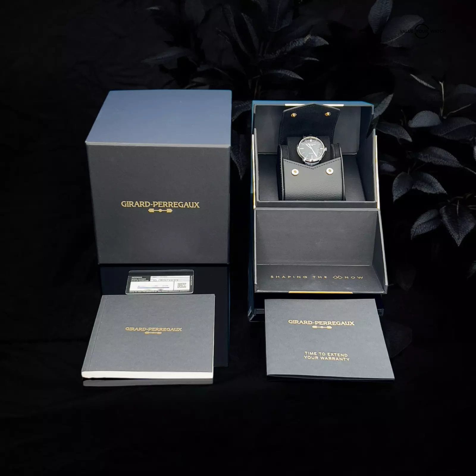 Girard-Perregaux 1966 Orion Aventurin Dial Blue Stars 40mm 49555-11-435-BB4A - Image 3